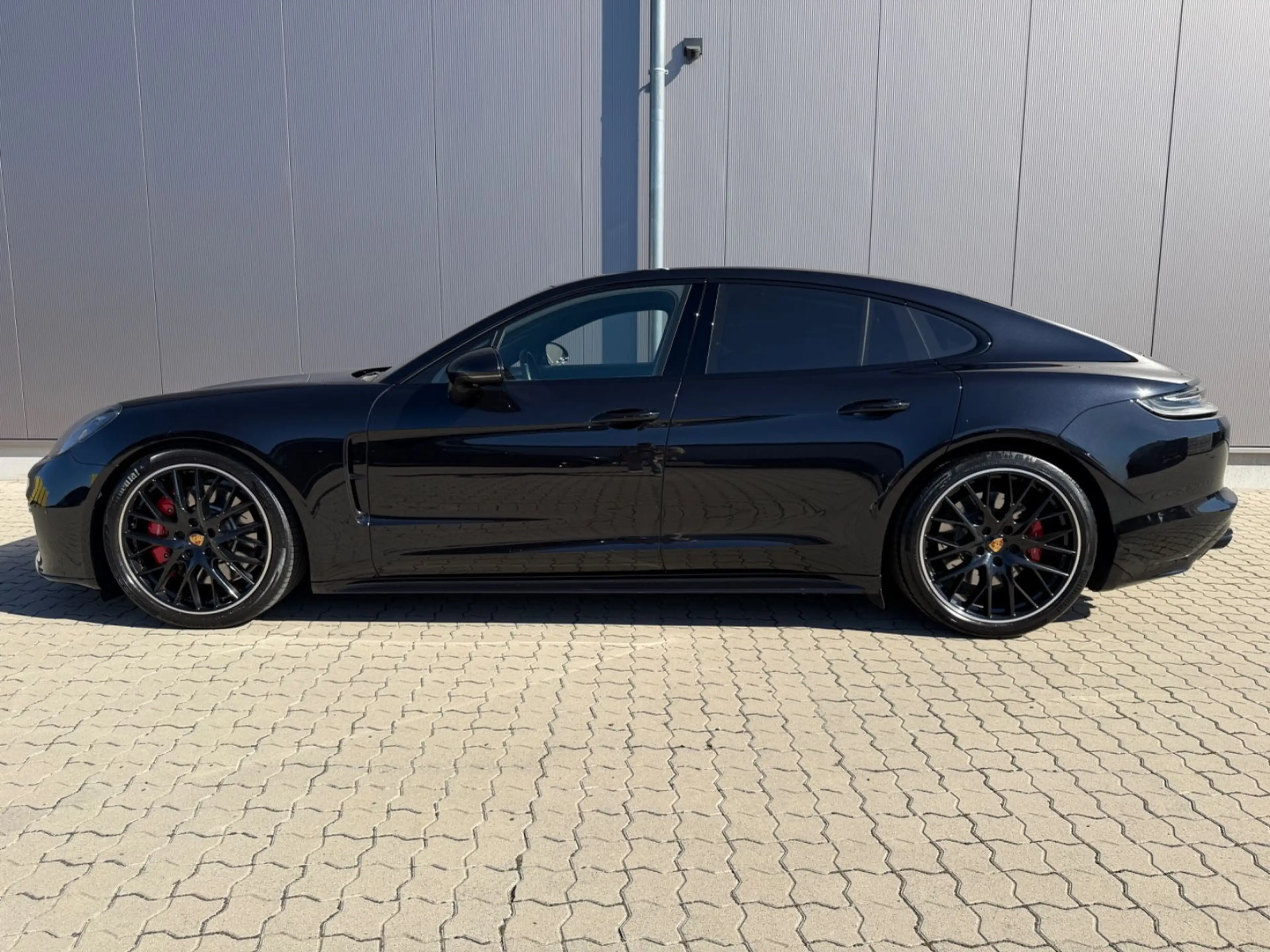 Porsche Panamera GTS InnoDrive, SoftClose, PDCC, Hinterachslenkun — photo 2