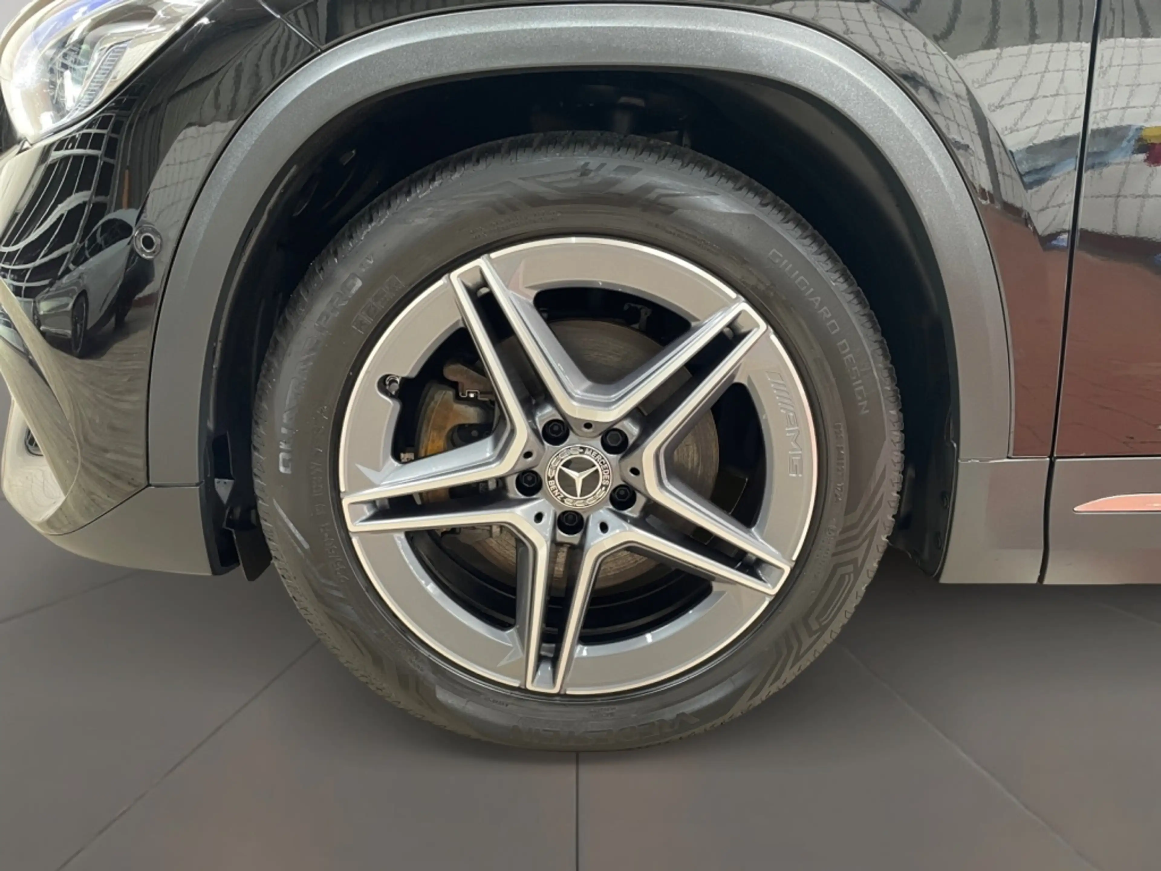 Mercedes-Benz GLA 220 d 4matic AMG AMG+MBUX+AHK+Pano+SHD+Wide — photo 12