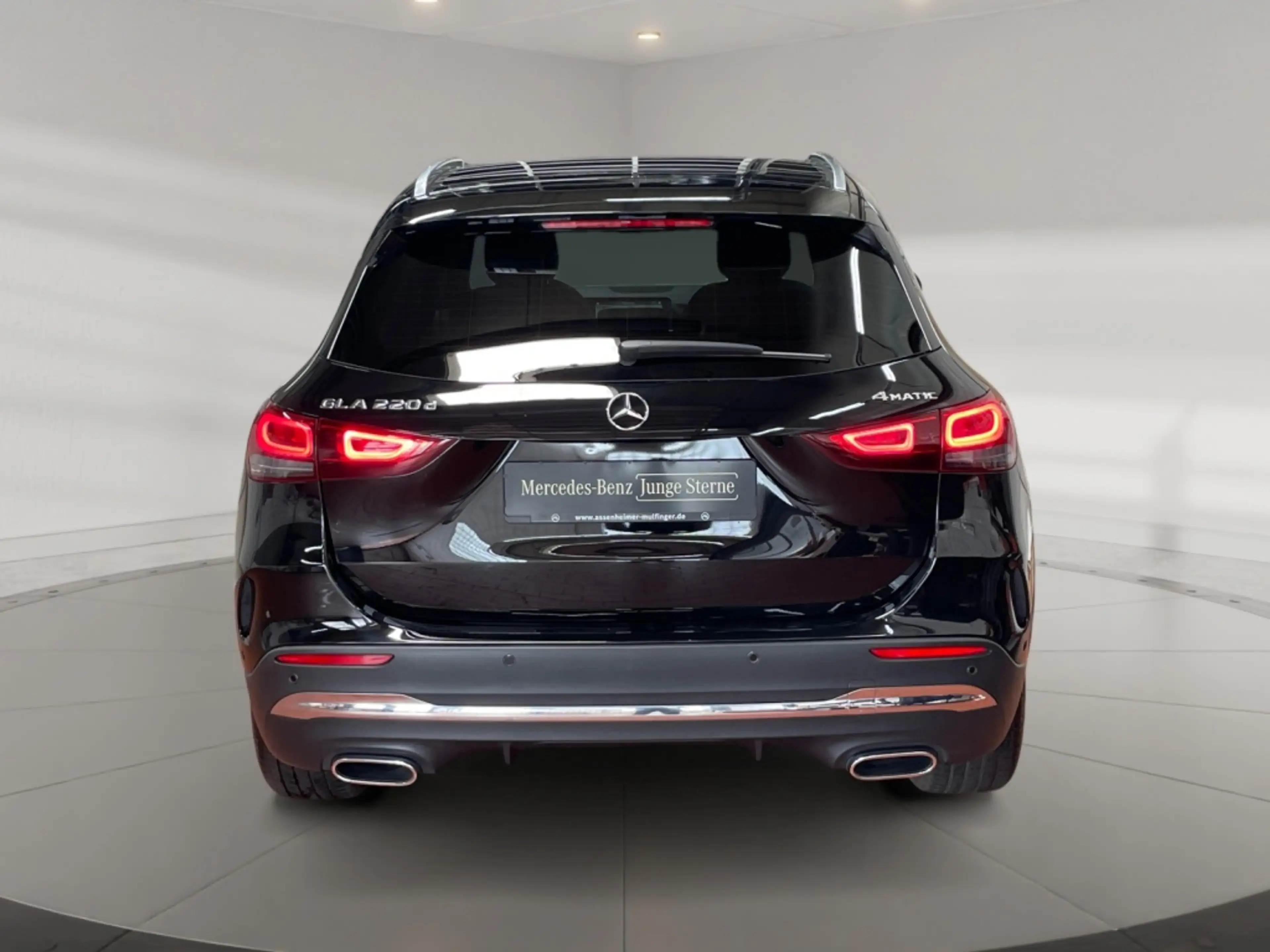 Mercedes-Benz GLA 220 d 4matic AMG AMG+MBUX+AHK+Pano+SHD+Wide — photo 5