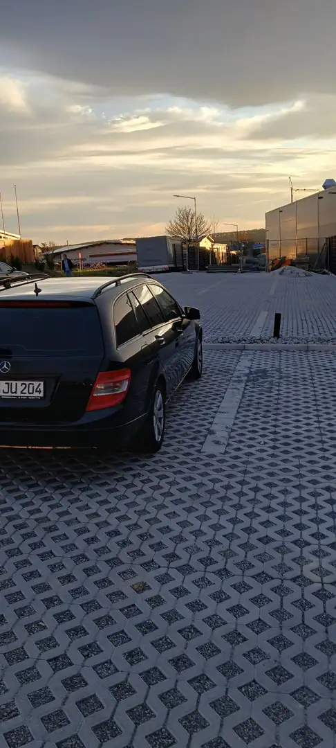 Mercedes-Benz 220 - 1