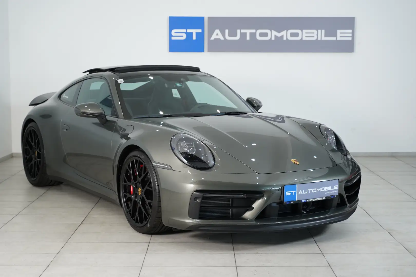 Porsche 992 Carrera GTS Aut.  // LEASINGFÄHIG // MY24! Grün - 2