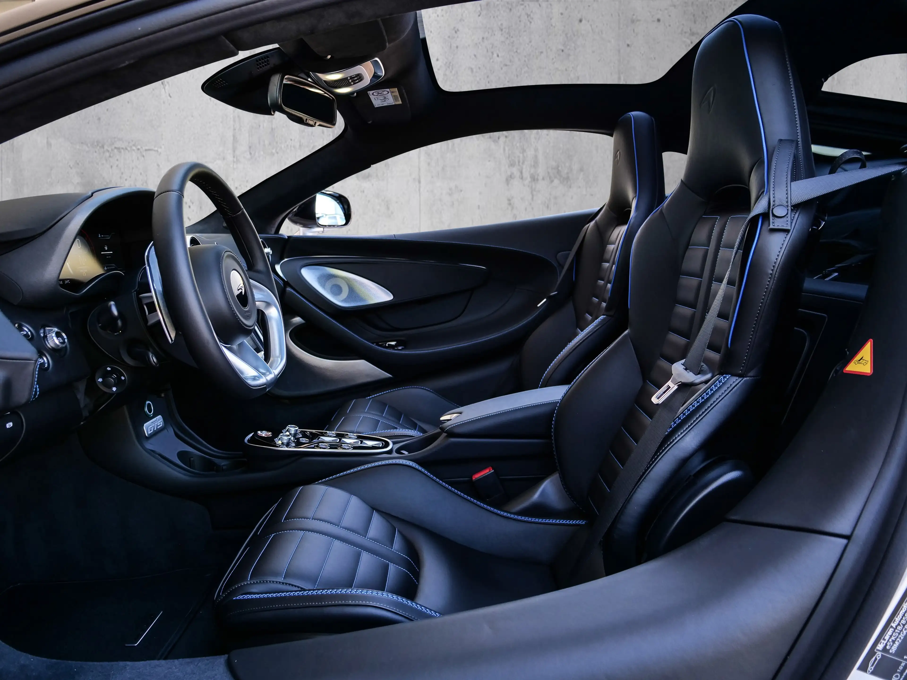 McLaren GTS Luxe, MSO Black Pack, Sports Exhaust — photo 8