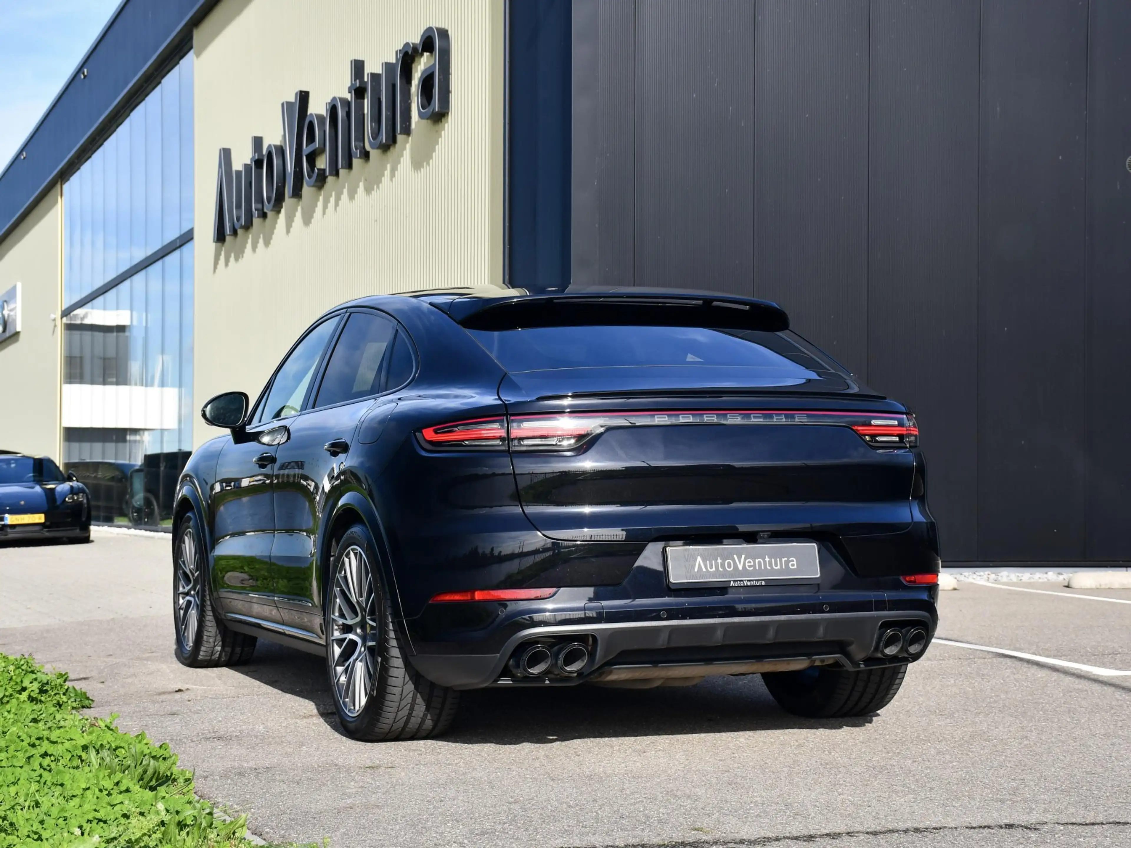 Porsche Cayenne Coupé 3.0 E-Hybrid l Softclose l Sport Chrono l St — photo 4