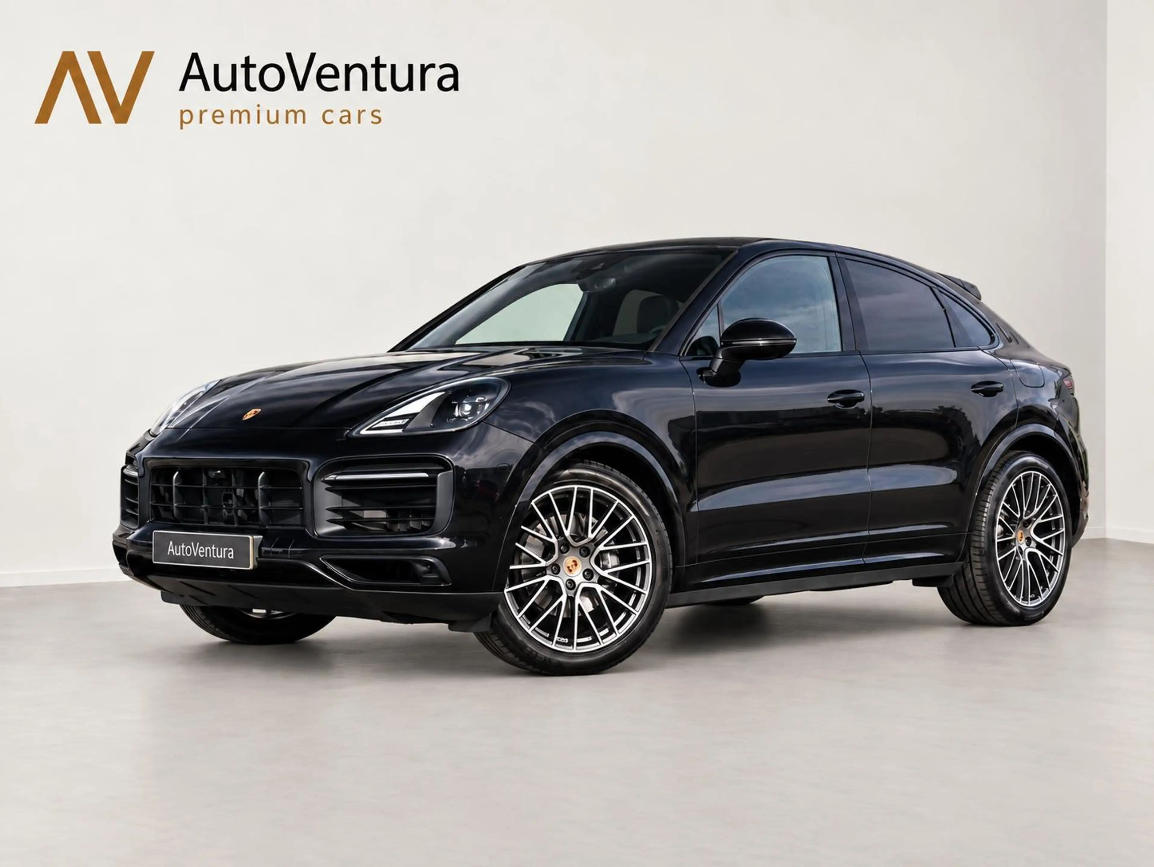 Porsche Cayenne Coupé 3.0 E-Hybrid l Softclose l Sport Chrono l St