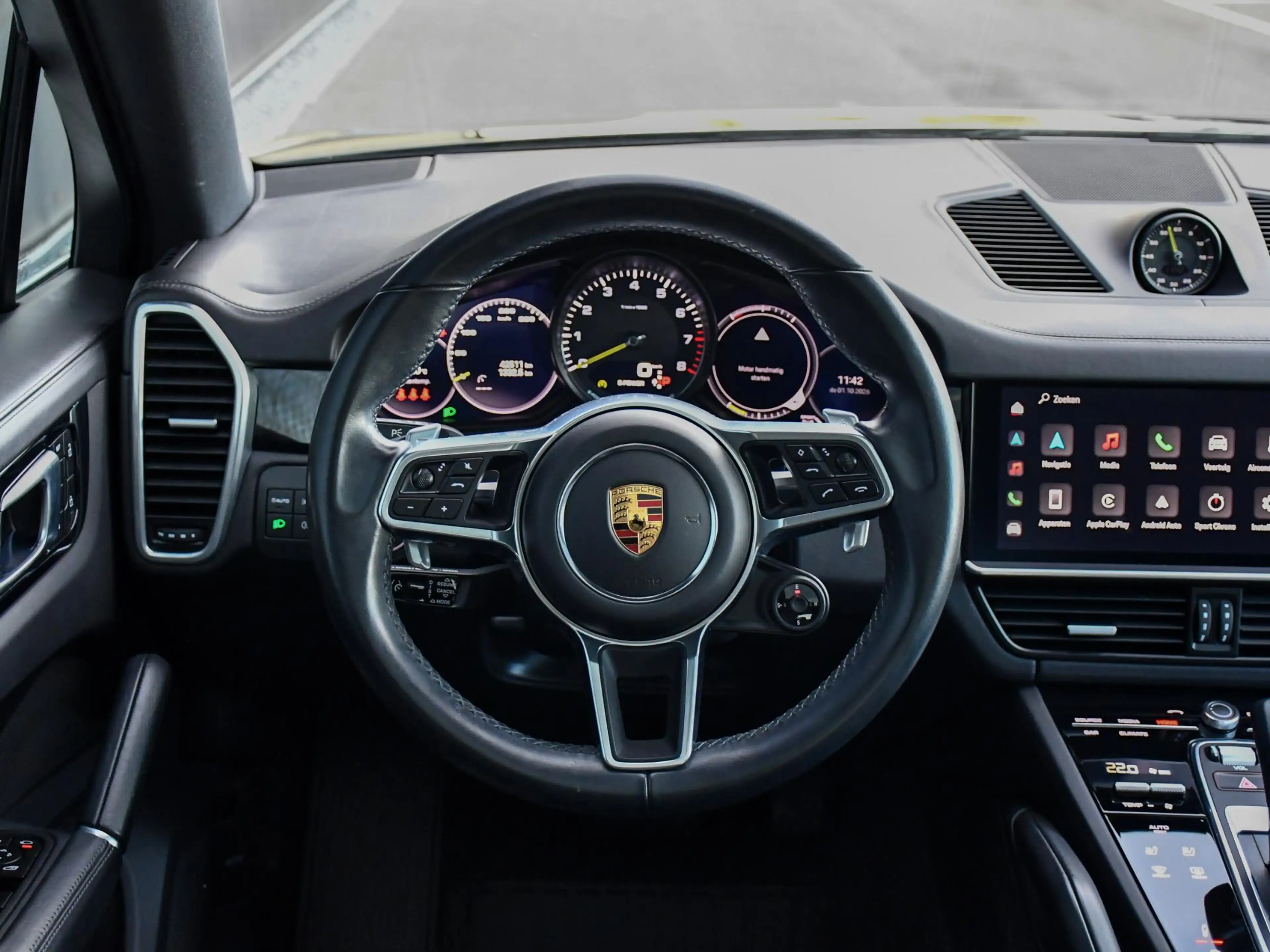 Porsche Cayenne Coupé 3.0 E-Hybrid l Softclose l Sport Chrono l St — photo 7