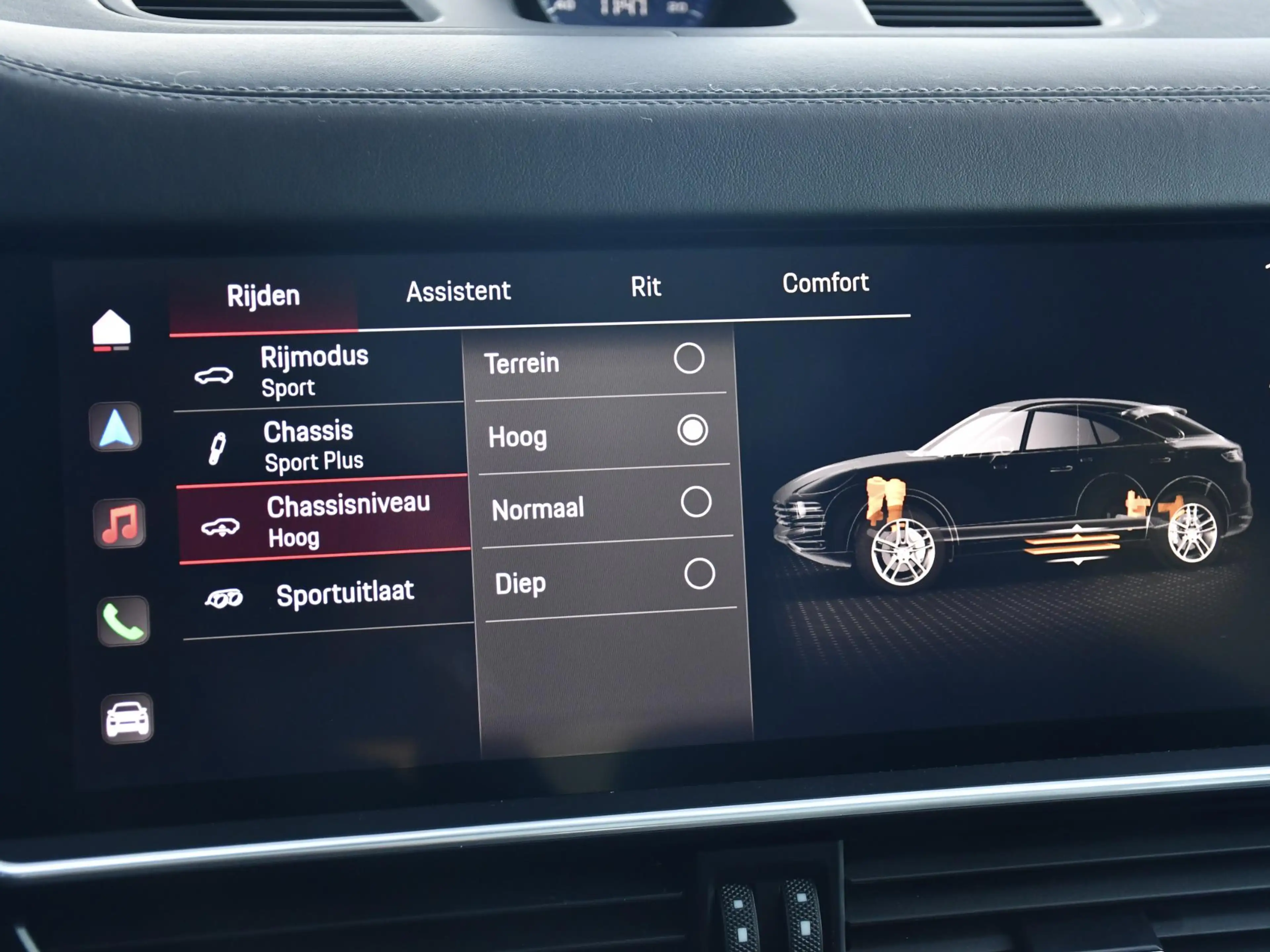 Porsche Cayenne Coupé 3.0 E-Hybrid l Softclose l Sport Chrono l St — photo 45