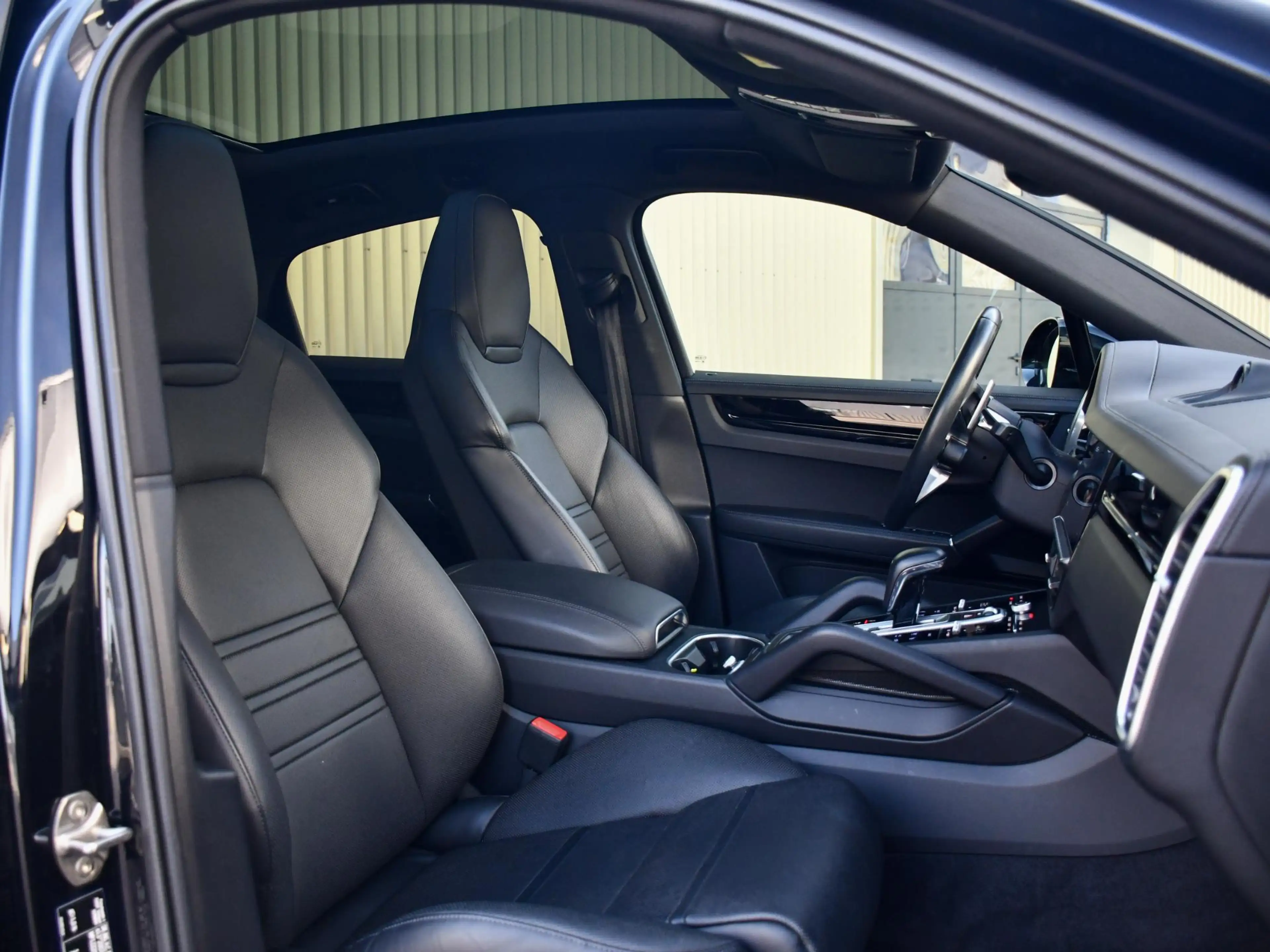 Porsche Cayenne Coupé 3.0 E-Hybrid l Softclose l Sport Chrono l St — photo 8