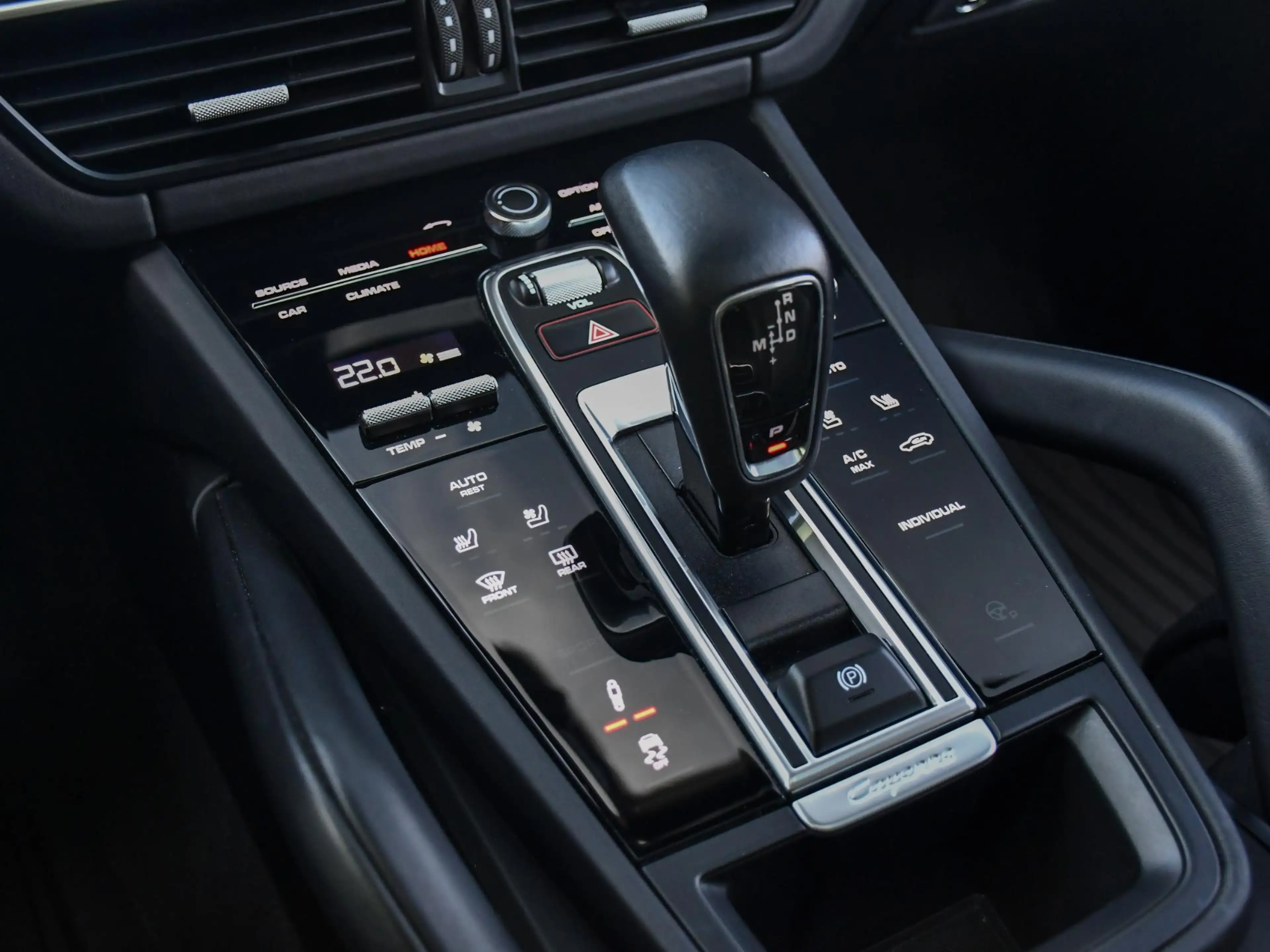 Porsche Cayenne Coupé 3.0 E-Hybrid l Softclose l Sport Chrono l St — photo 18