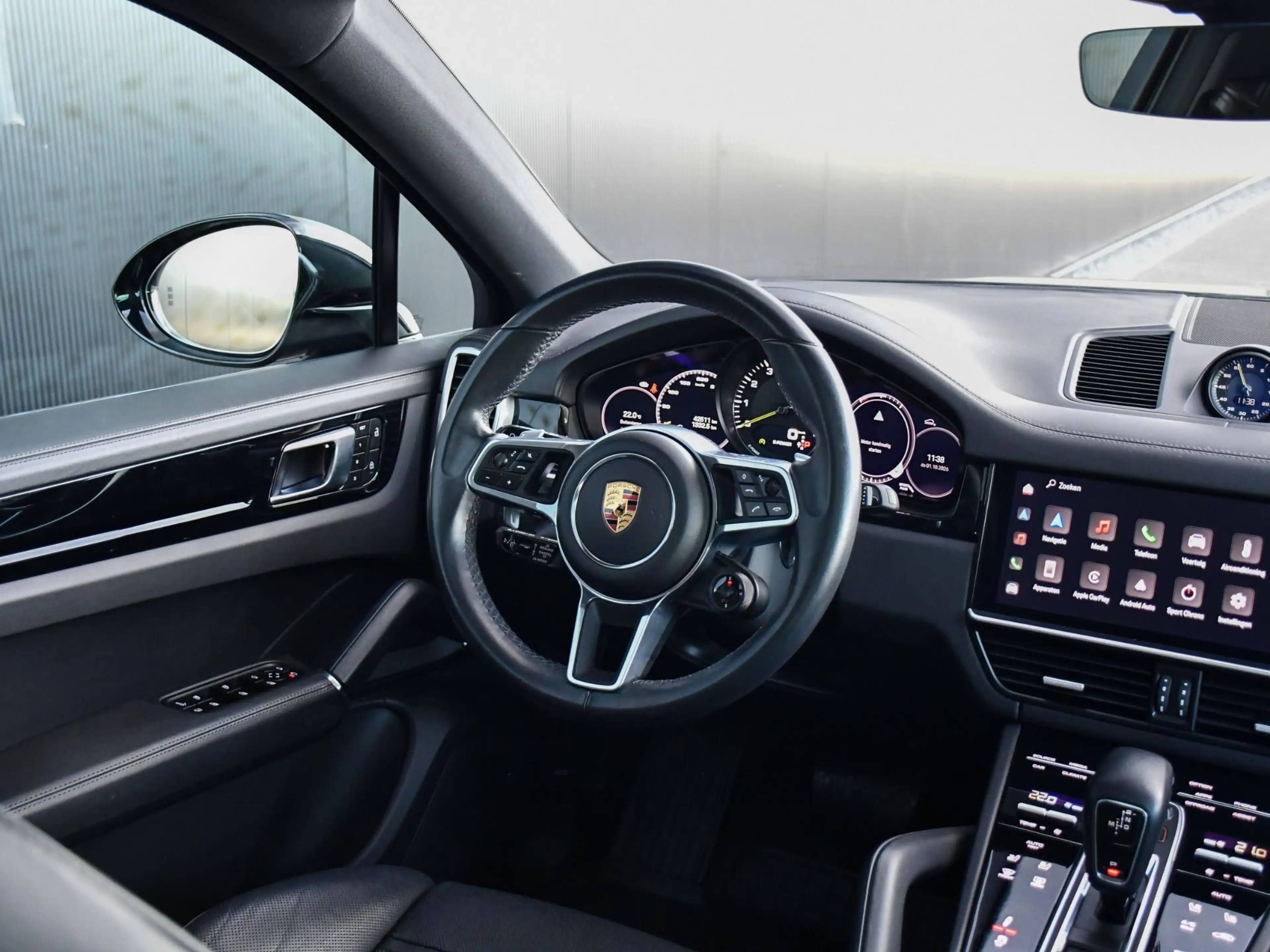 Porsche Cayenne Coupé 3.0 E-Hybrid l Softclose l Sport Chrono l St — photo 14