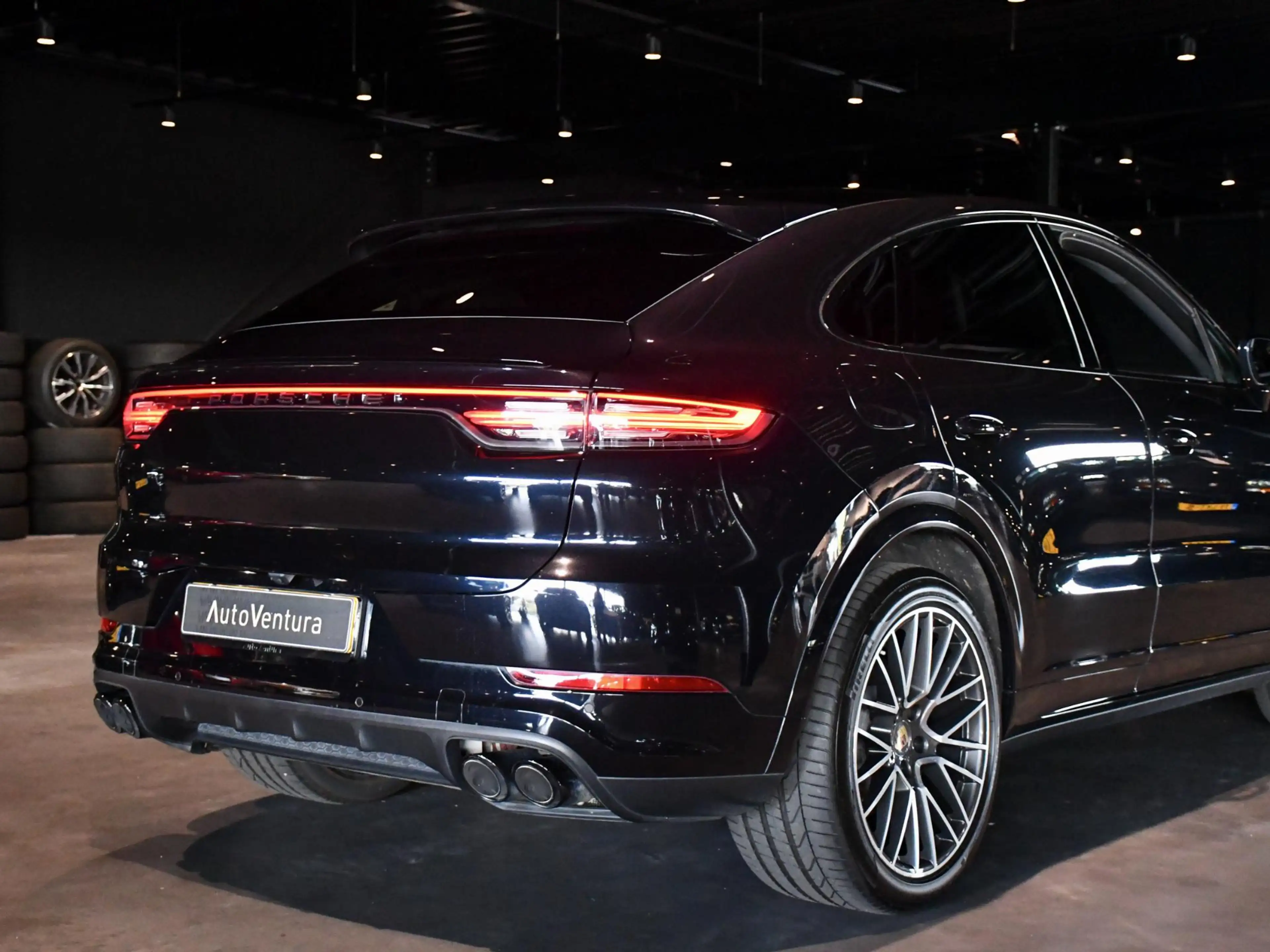 Porsche Cayenne Coupé 3.0 E-Hybrid l Softclose l Sport Chrono l St — photo 20
