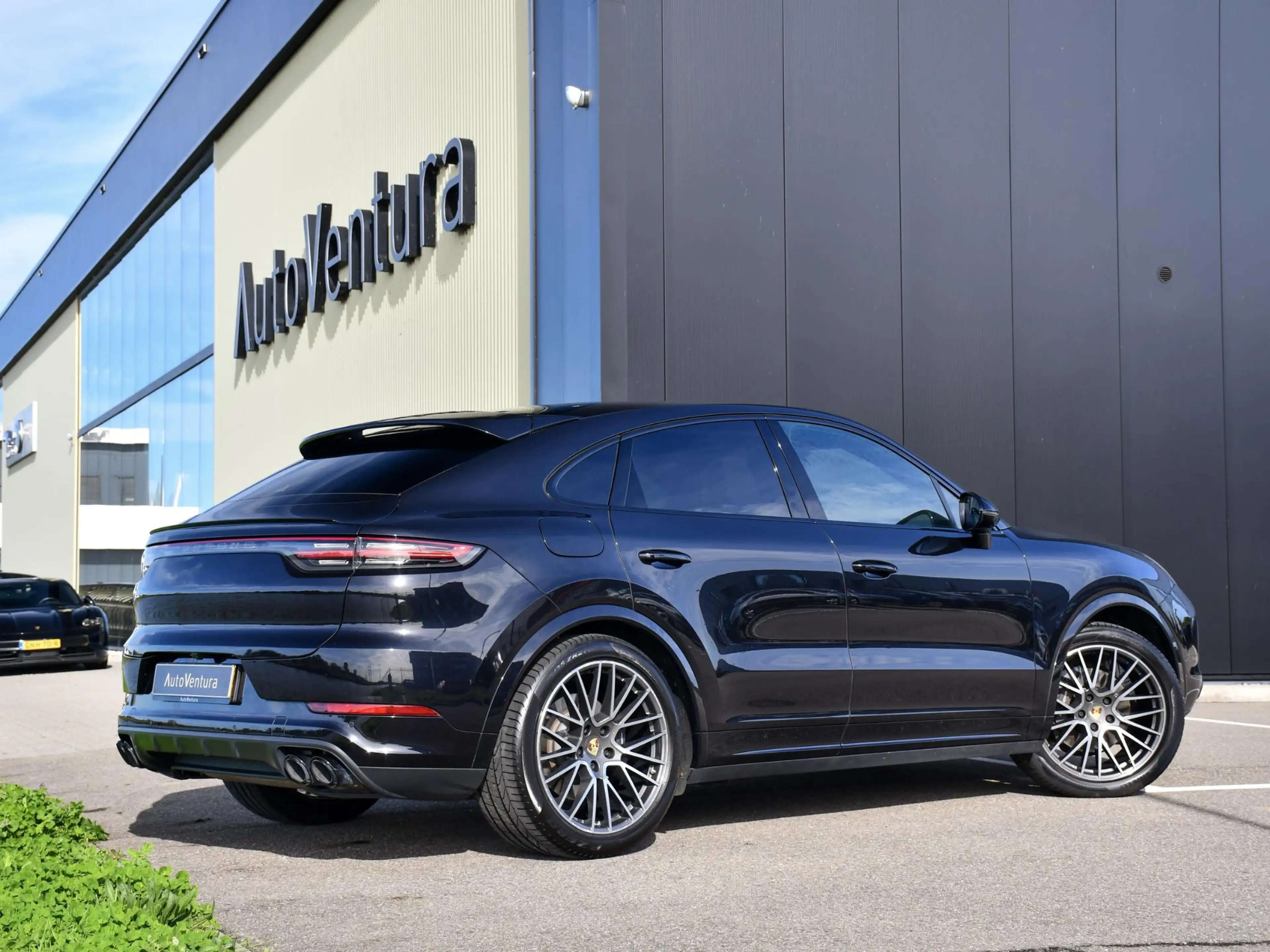 Porsche Cayenne Coupé 3.0 E-Hybrid l Softclose l Sport Chrono l St — photo 6