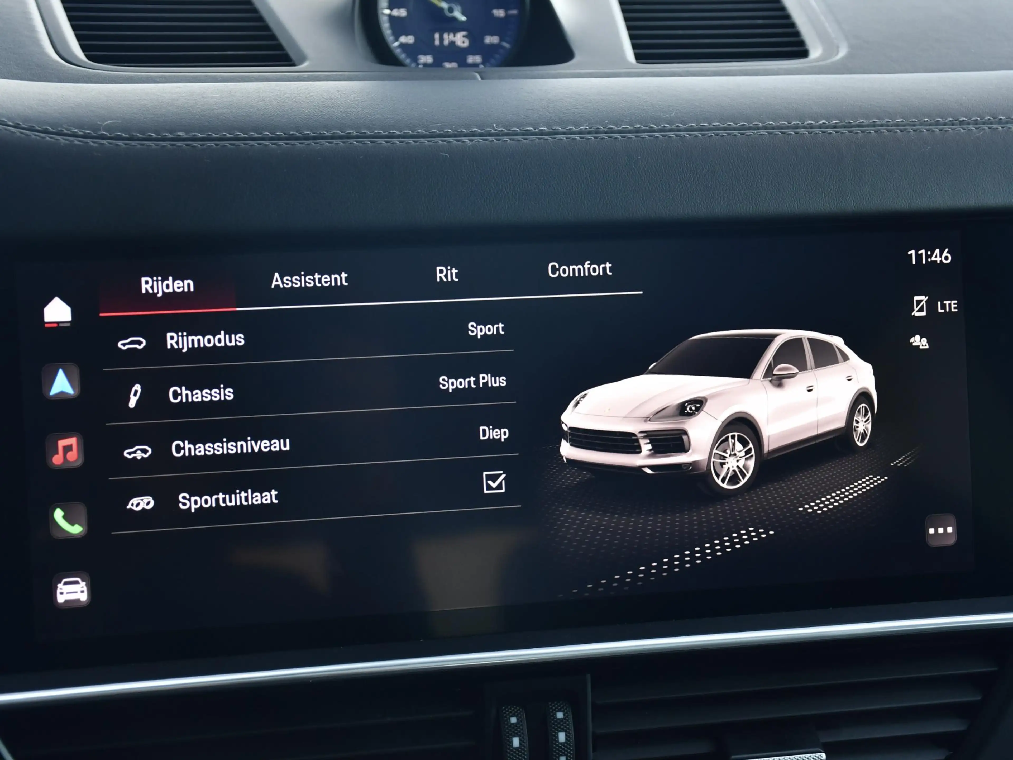 Porsche Cayenne Coupé 3.0 E-Hybrid l Softclose l Sport Chrono l St — photo 44