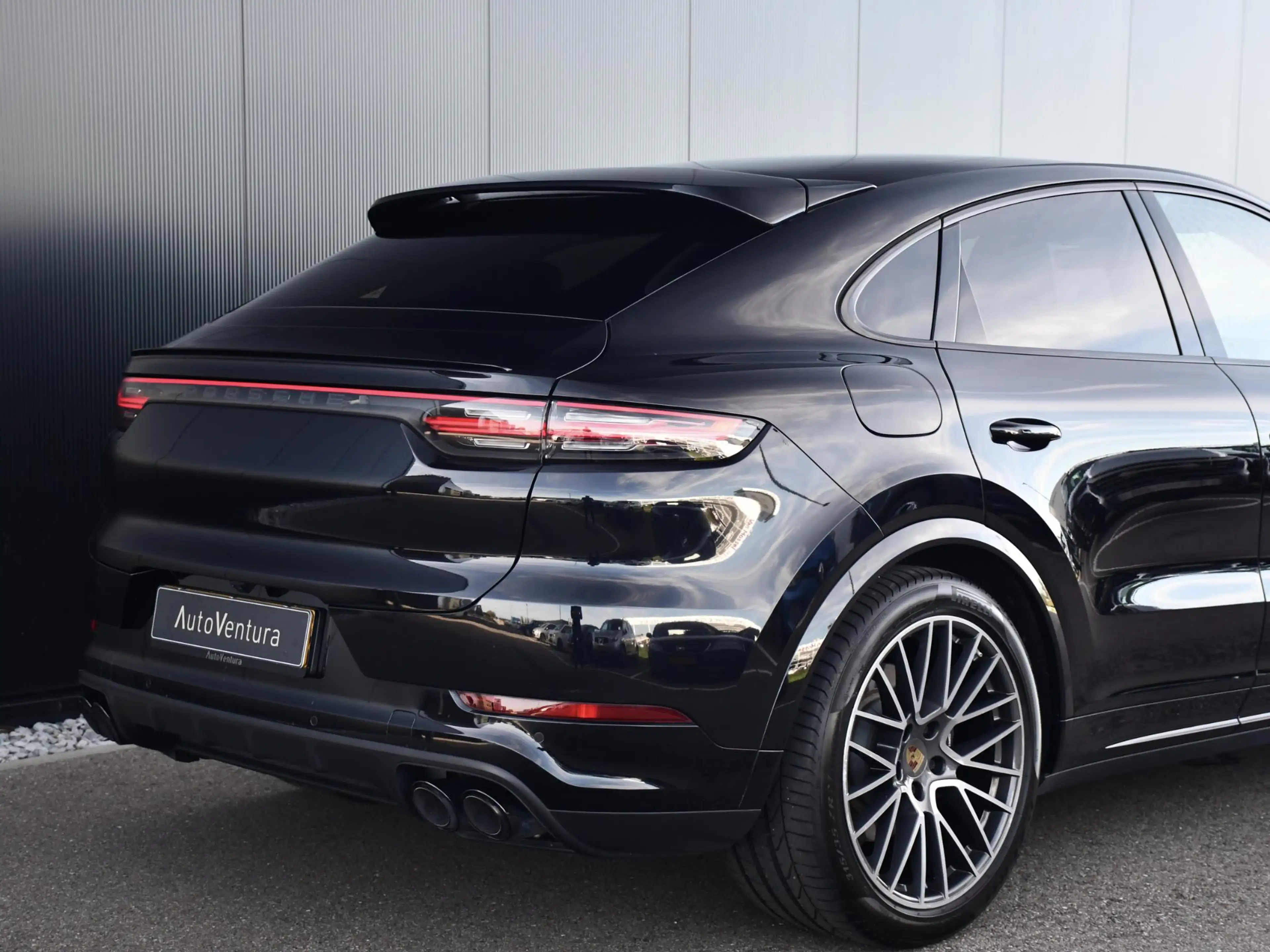 Porsche Cayenne Coupé 3.0 E-Hybrid l Softclose l Sport Chrono l St — photo 37