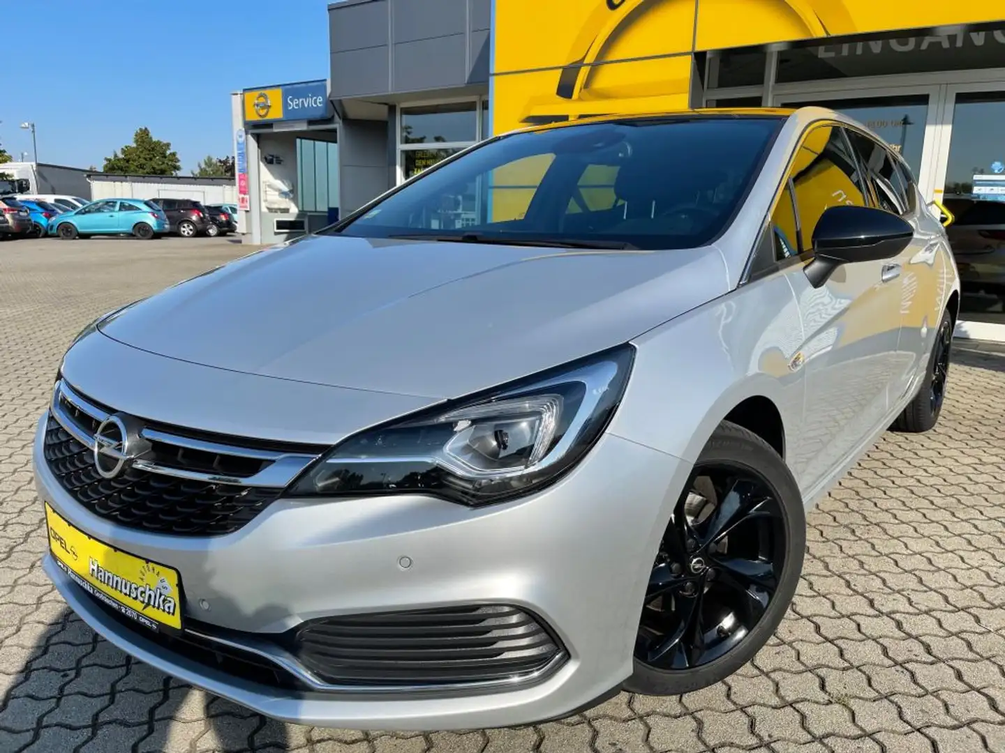 Opel Astra 1.4 Turbo Innovation Srebrny - 1