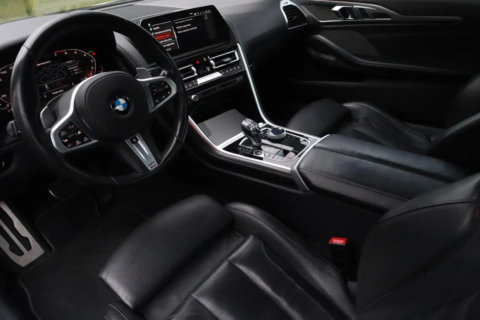 BMW M850 8-serie M850i xDrive High Executive | Carbon Dak | Šedá - 2