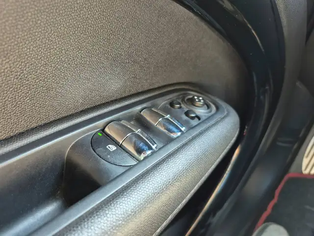 Mini Countryman view 15