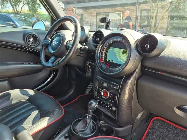 Mini Countryman view 20