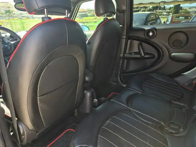 Mini Countryman view 10