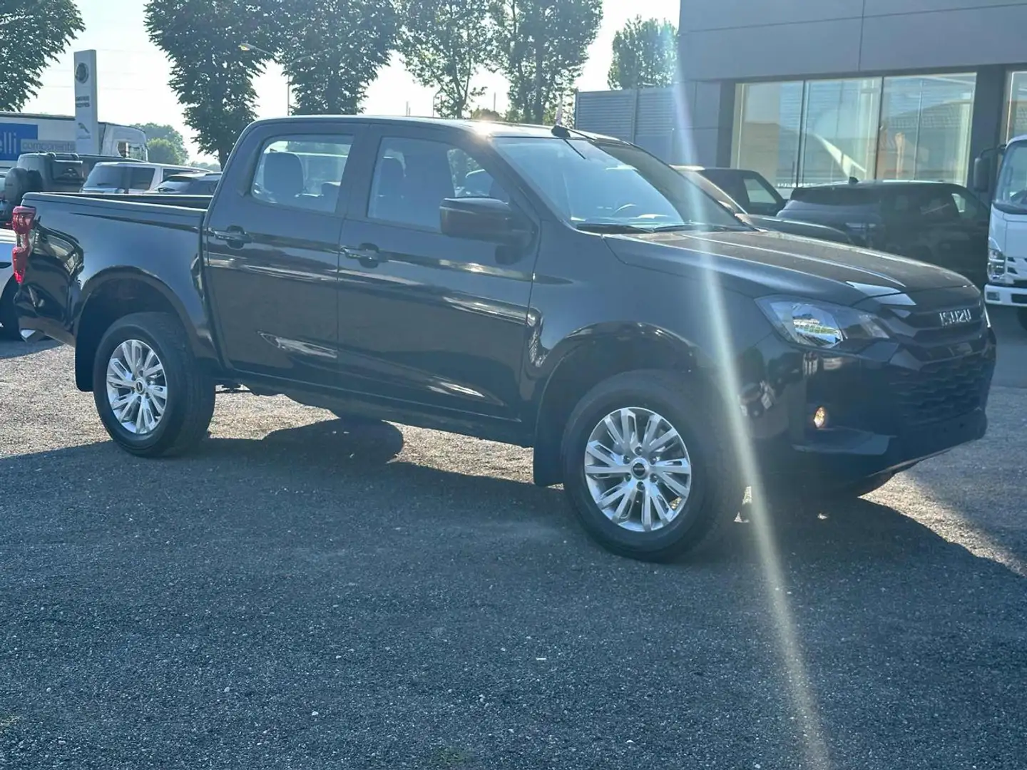 Isuzu D-Max N60 1.9 aut. Crew BB+ Cab Nero - 1