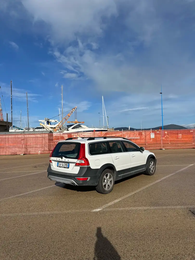 Volvo XC70 Business D5 AWD 215 Momentum Geartronic A - 2