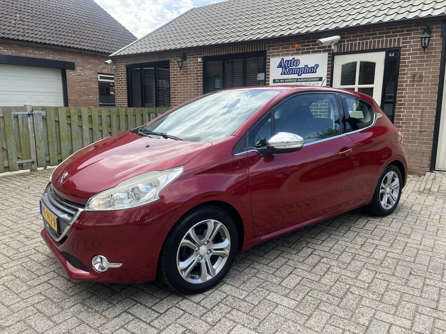 Peugeot 208 1.6 VTi Allure H.Leer PDC Climate Rosso - 2