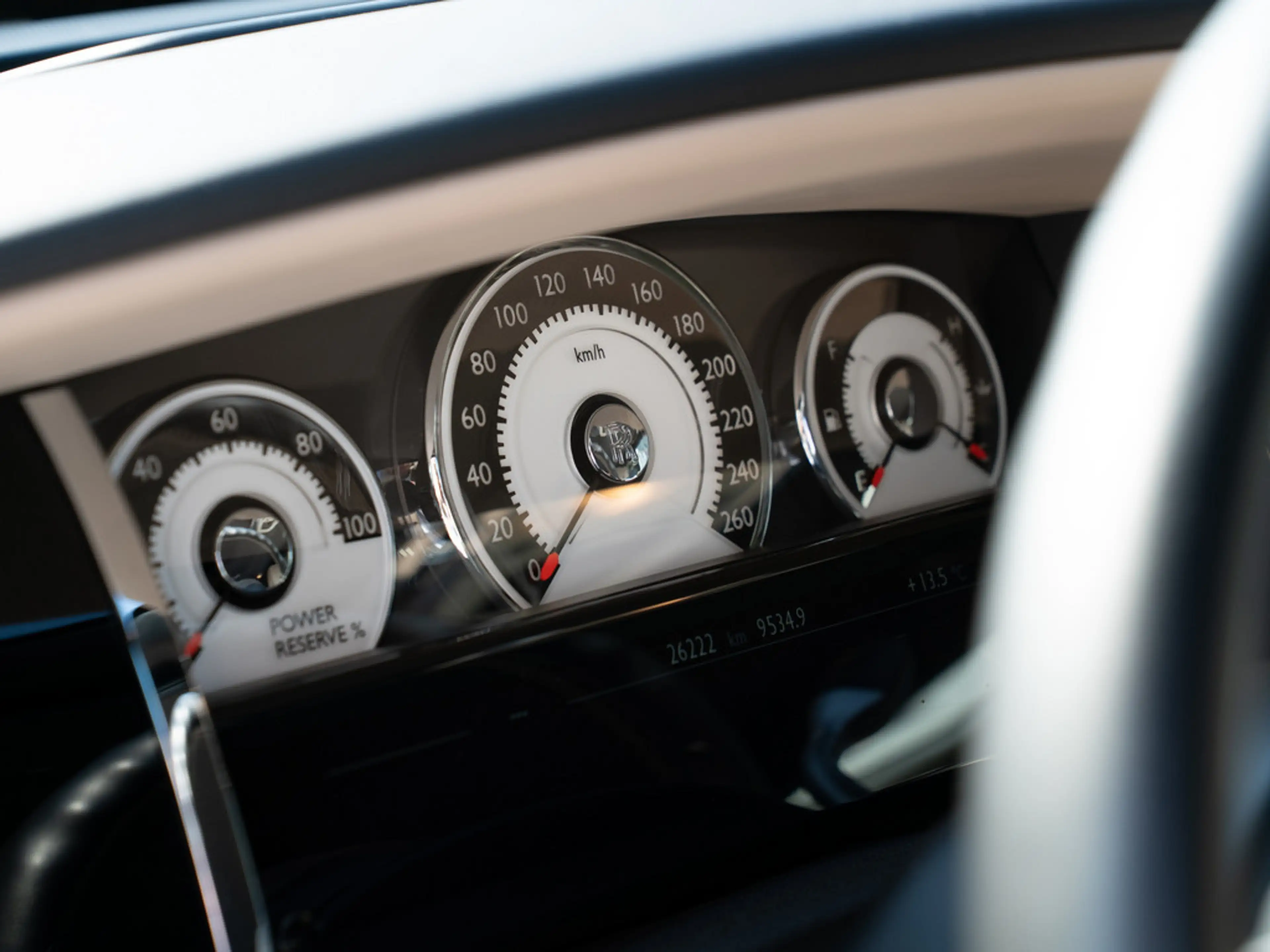 Rolls-Royce Wraith — photo 15
