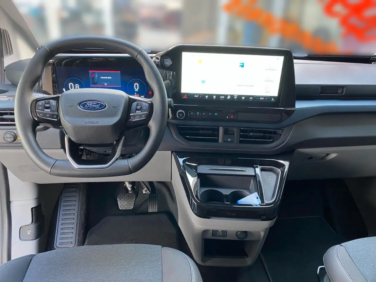 Ford Tourneo Custom 2026 — фото 11