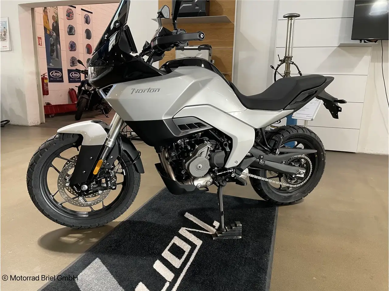 Norton Atlas
