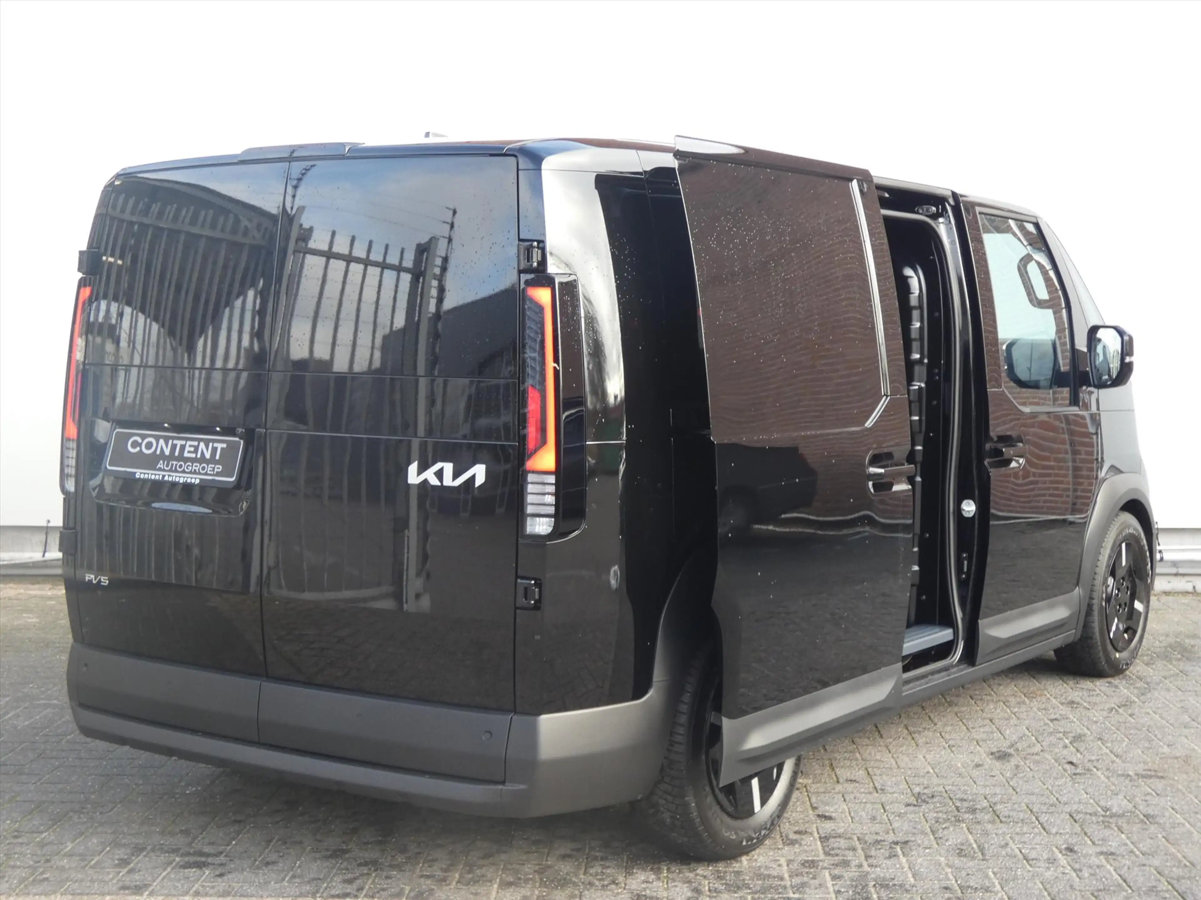 Kia PV5 Cargo 71,2 kWh 163pk L2H1 Plus — photo 10