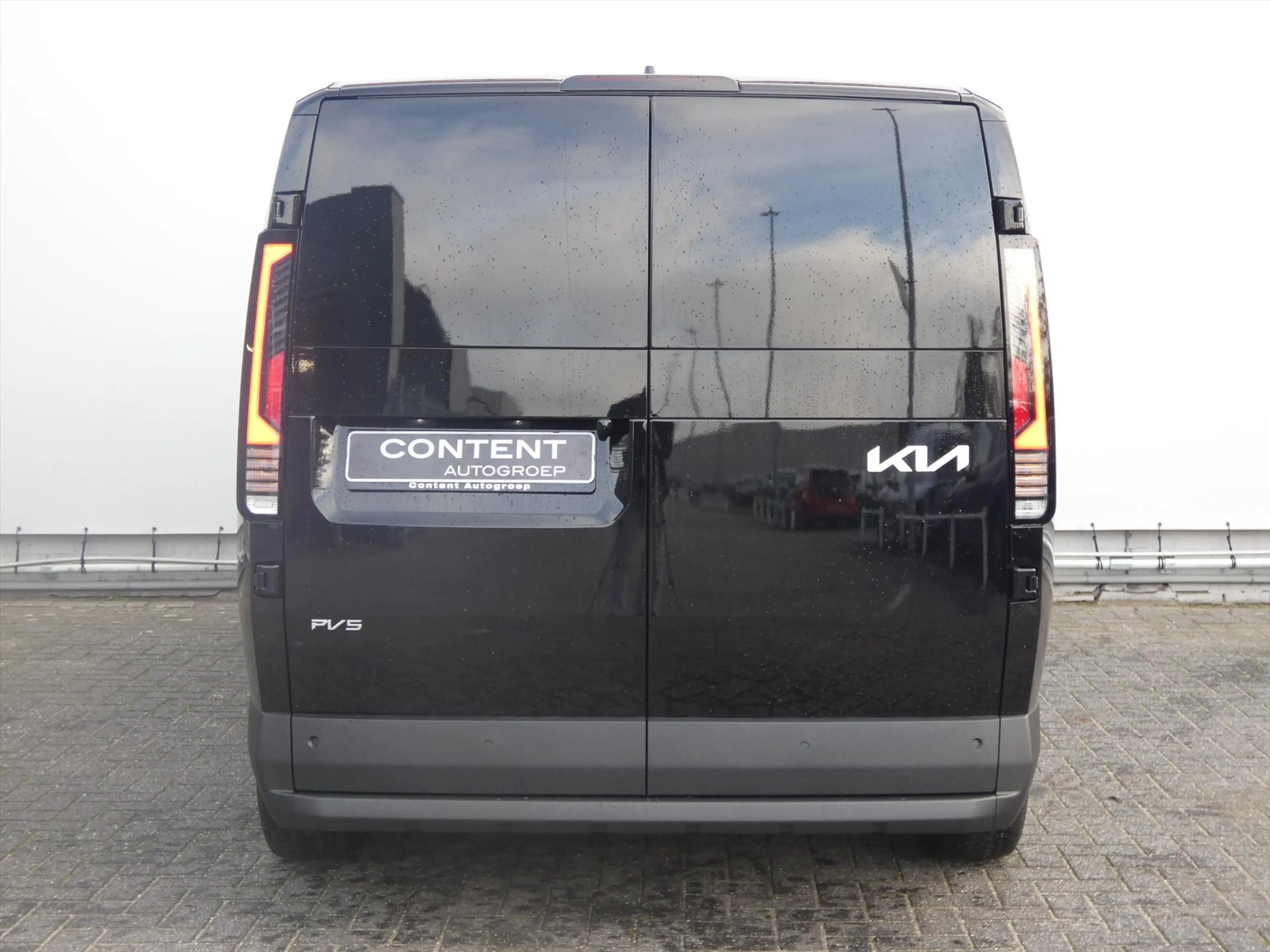 Kia PV5 Cargo 71,2 kWh 163pk L2H1 Plus — photo 7