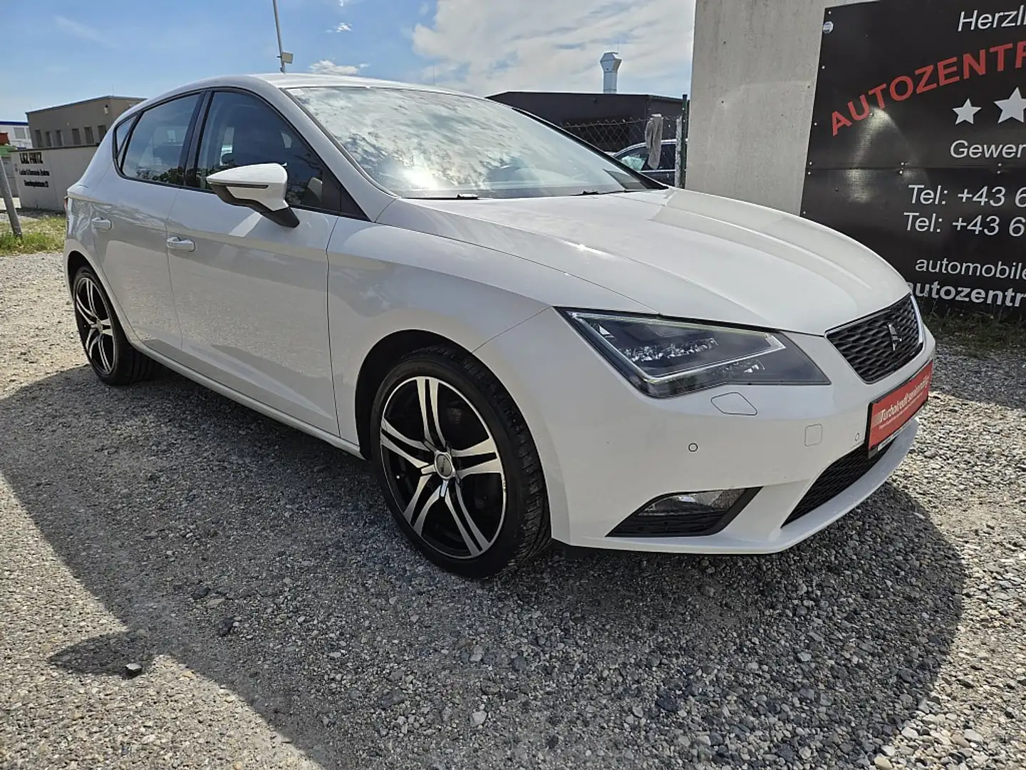 SEAT Leon Style 2,0 TDI CR Start-Stopp *Eintausch*Finanzi... Blanc - 1