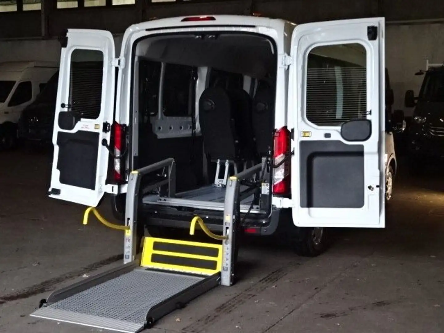 Ford Transit 350L3H2 Trend KMP BTW Lift WiPa GRA Weiß - 2