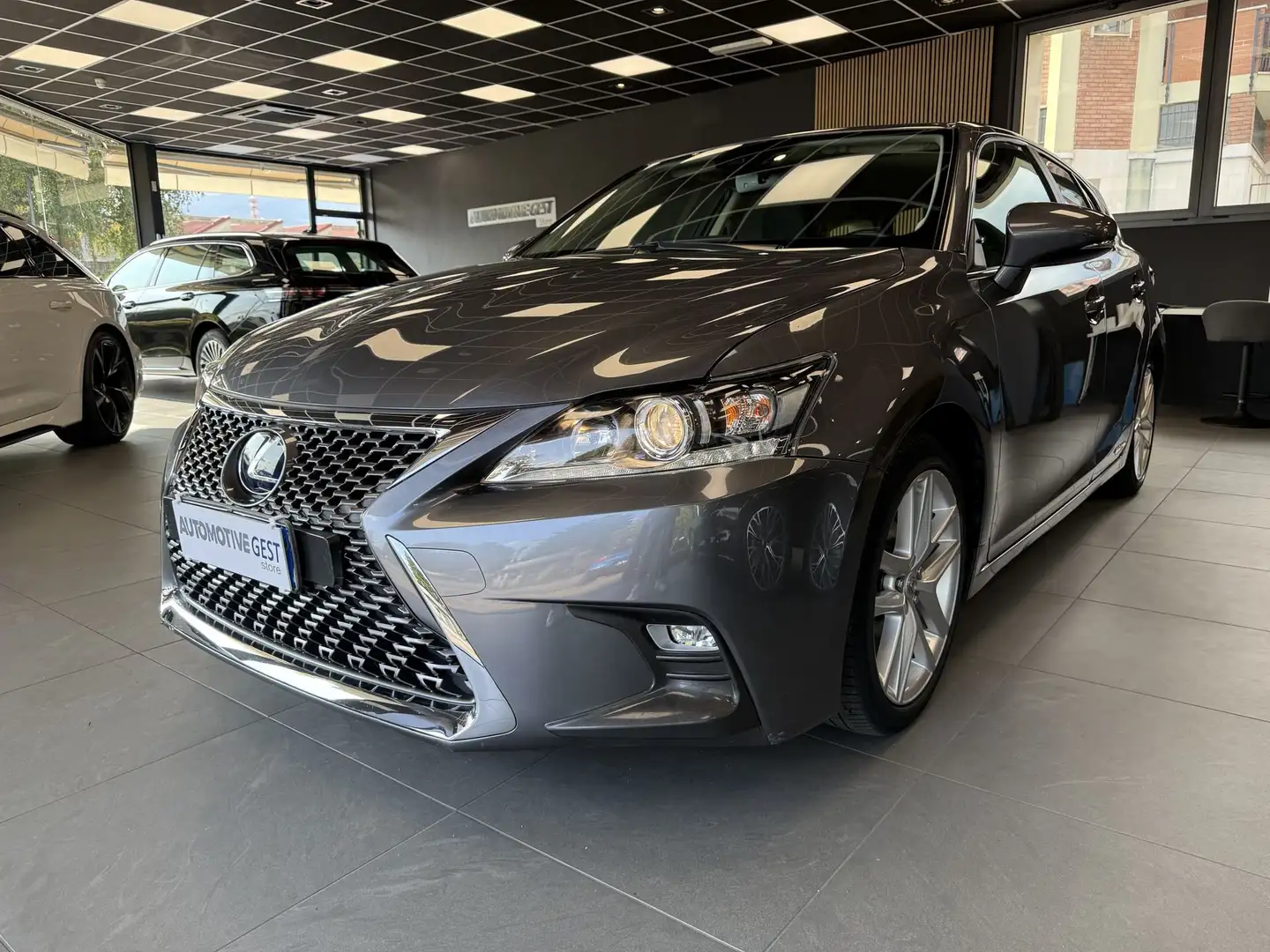 Lexus CT 200h CT Hybrid Executive Grijs - 1