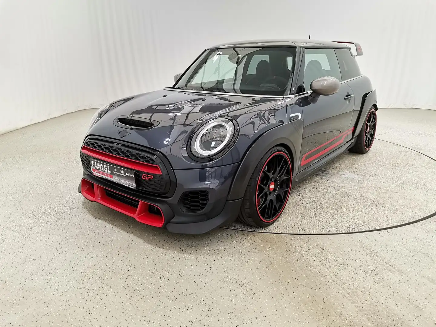 MINI John Cooper Works 2.0 GP siva - 2