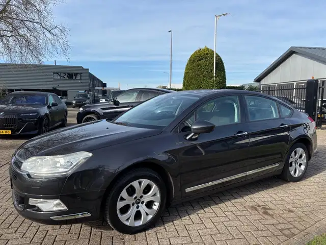 Citroen C5 view 4