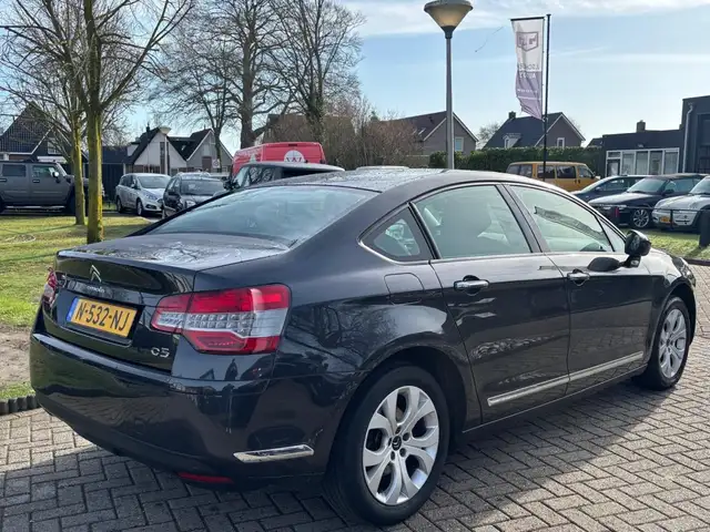 Citroen C5 view 6