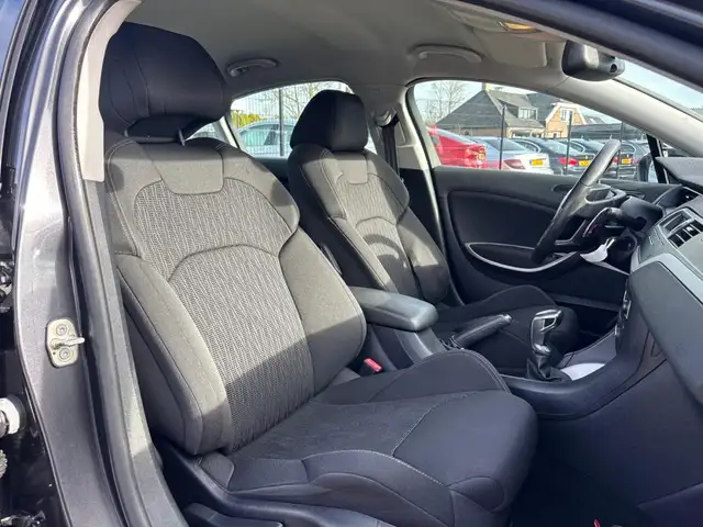 Citroen C5 view 10