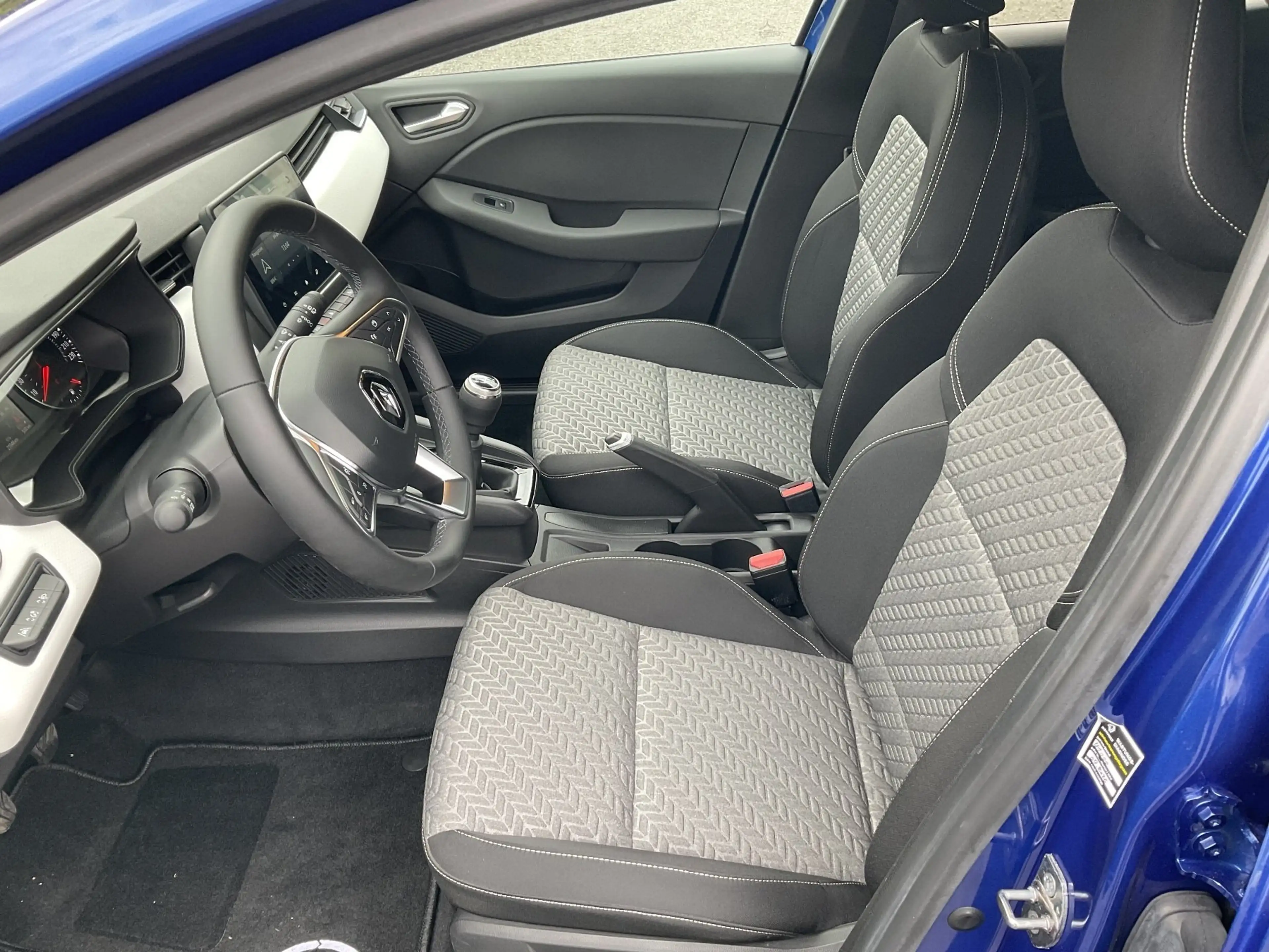 Renault Clio V EVOLUTION TCe 90 Navigation Winterp. — photo 18
