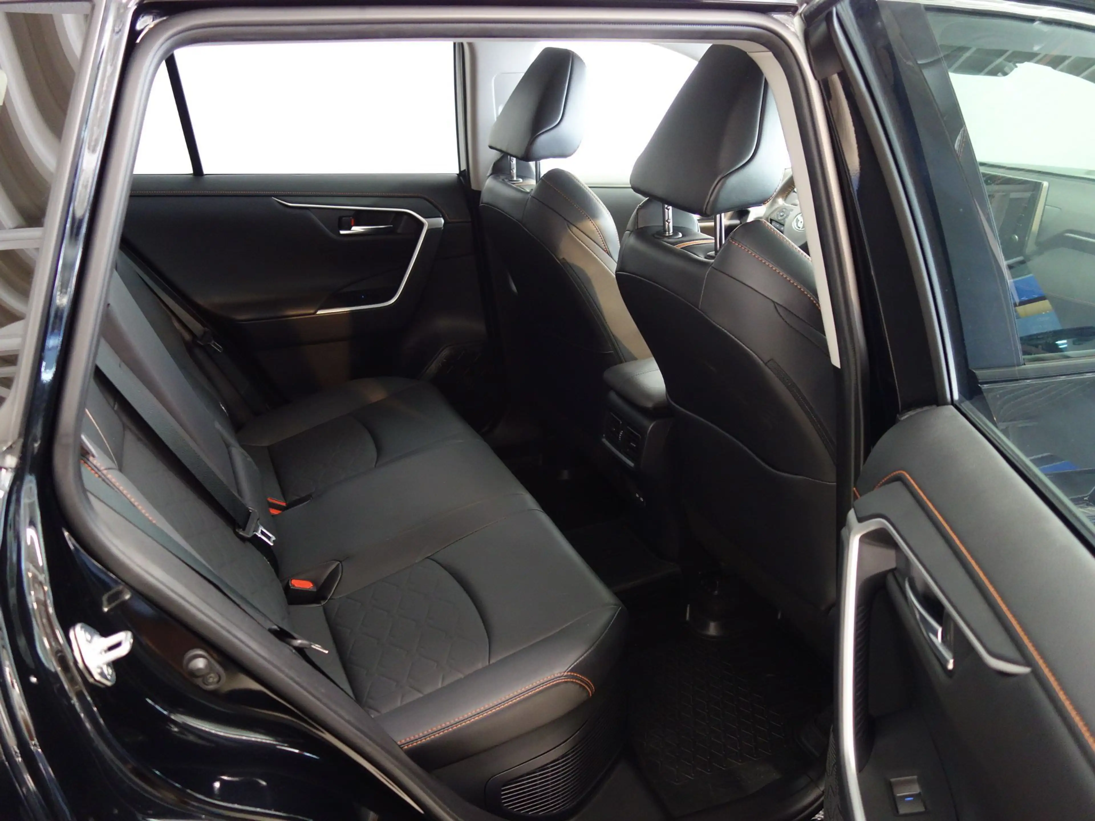 Toyota RAV 4 2,5 Hybrid Adventure AWD *SONDERMODELL *VOLL *GAR — photo 14