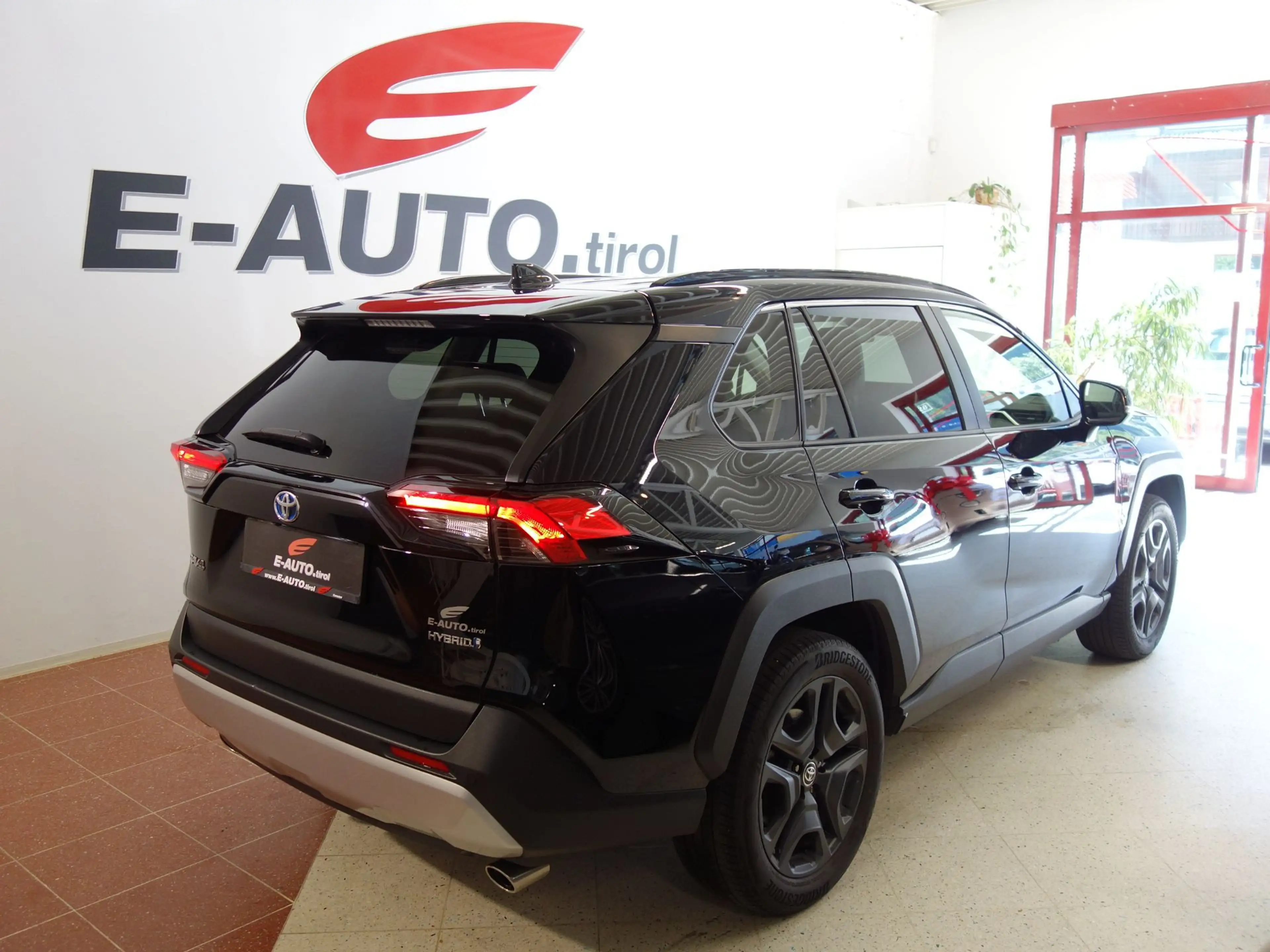 Toyota RAV 4 2,5 Hybrid Adventure AWD *SONDERMODELL *VOLL *GAR — photo 8