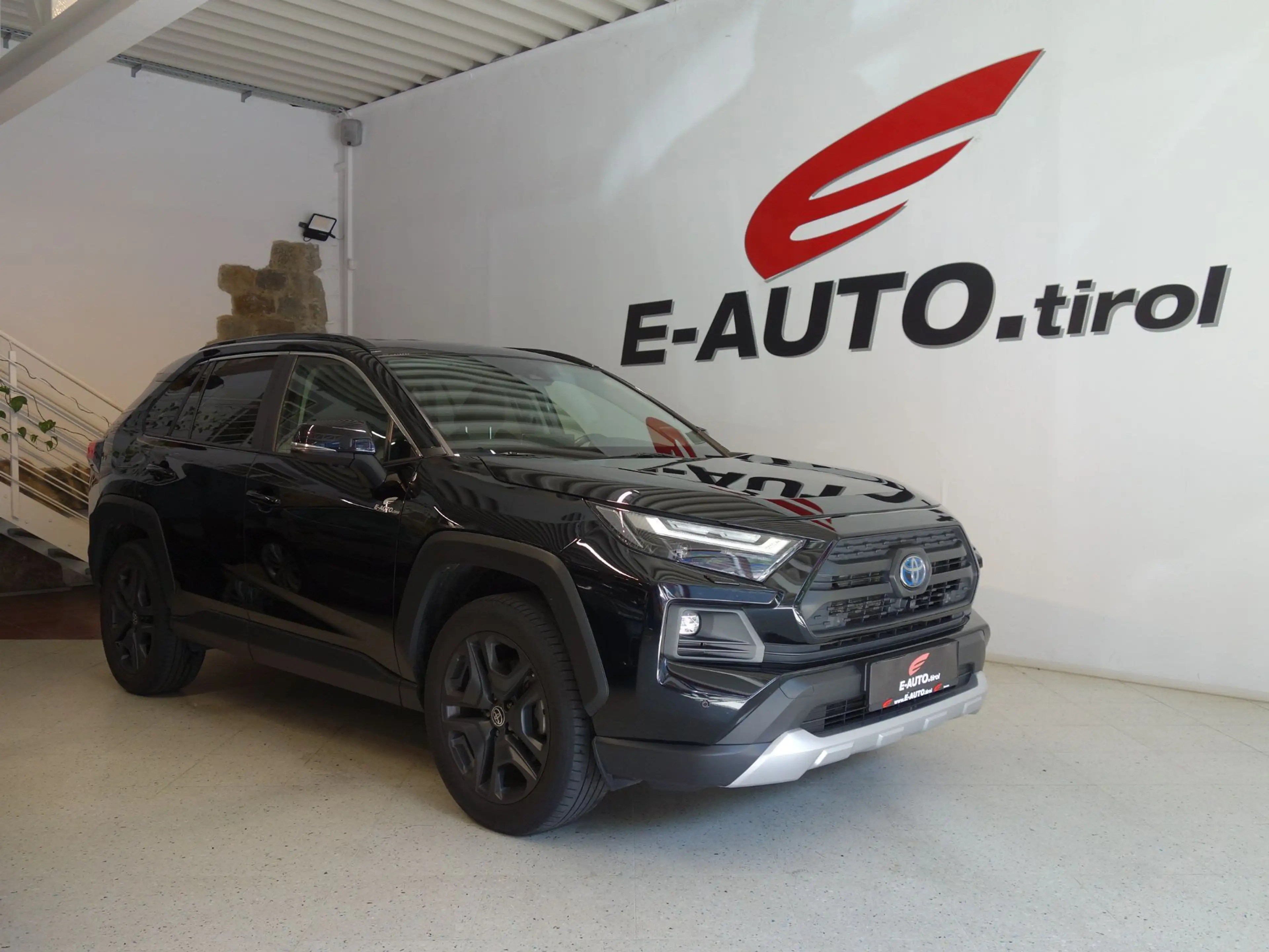 Toyota RAV 4 2,5 Hybrid Adventure AWD *SONDERMODELL *VOLL *GAR
