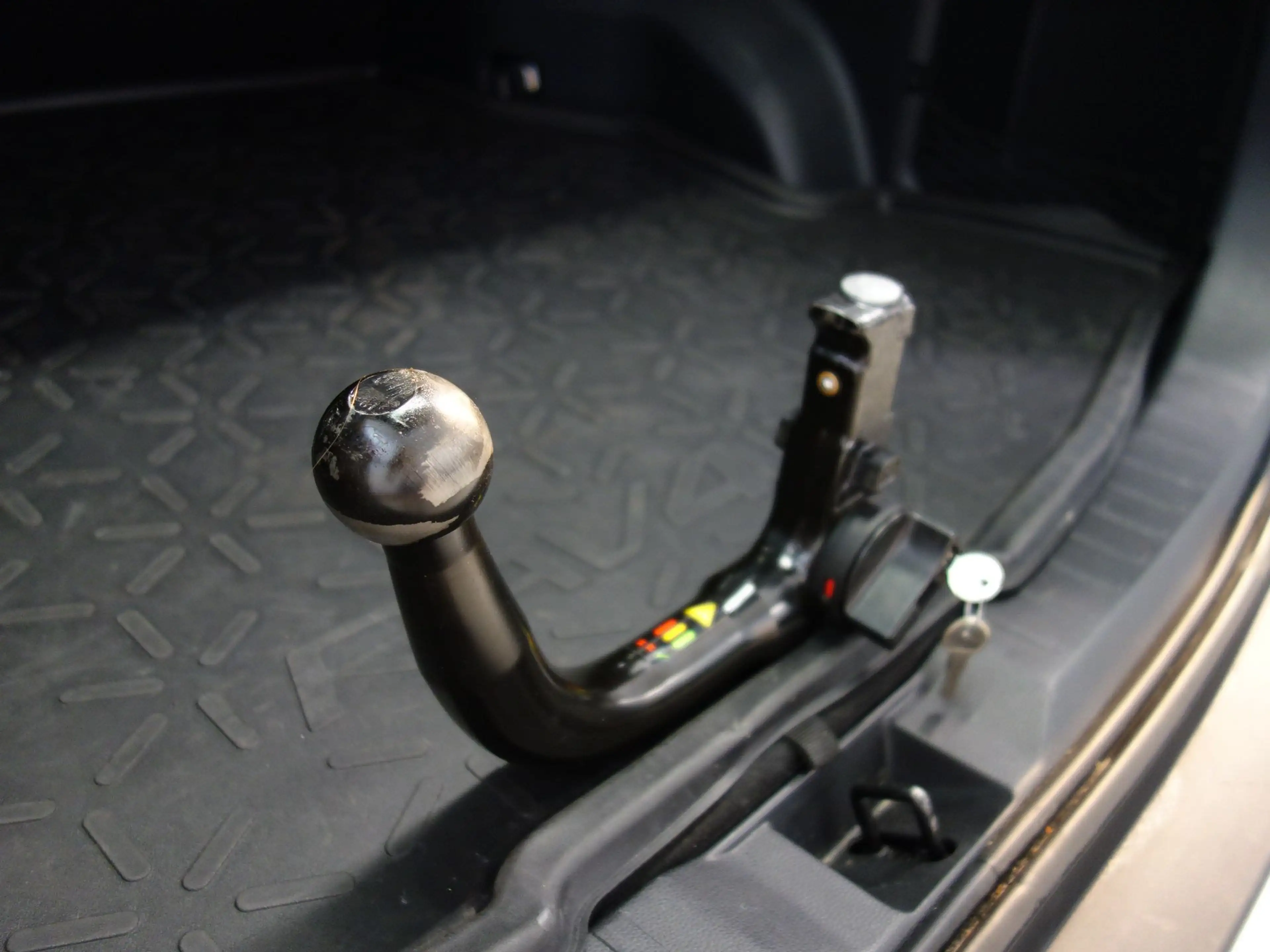 Toyota RAV 4 2,5 Hybrid Adventure AWD *SONDERMODELL *VOLL *GAR — photo 10
