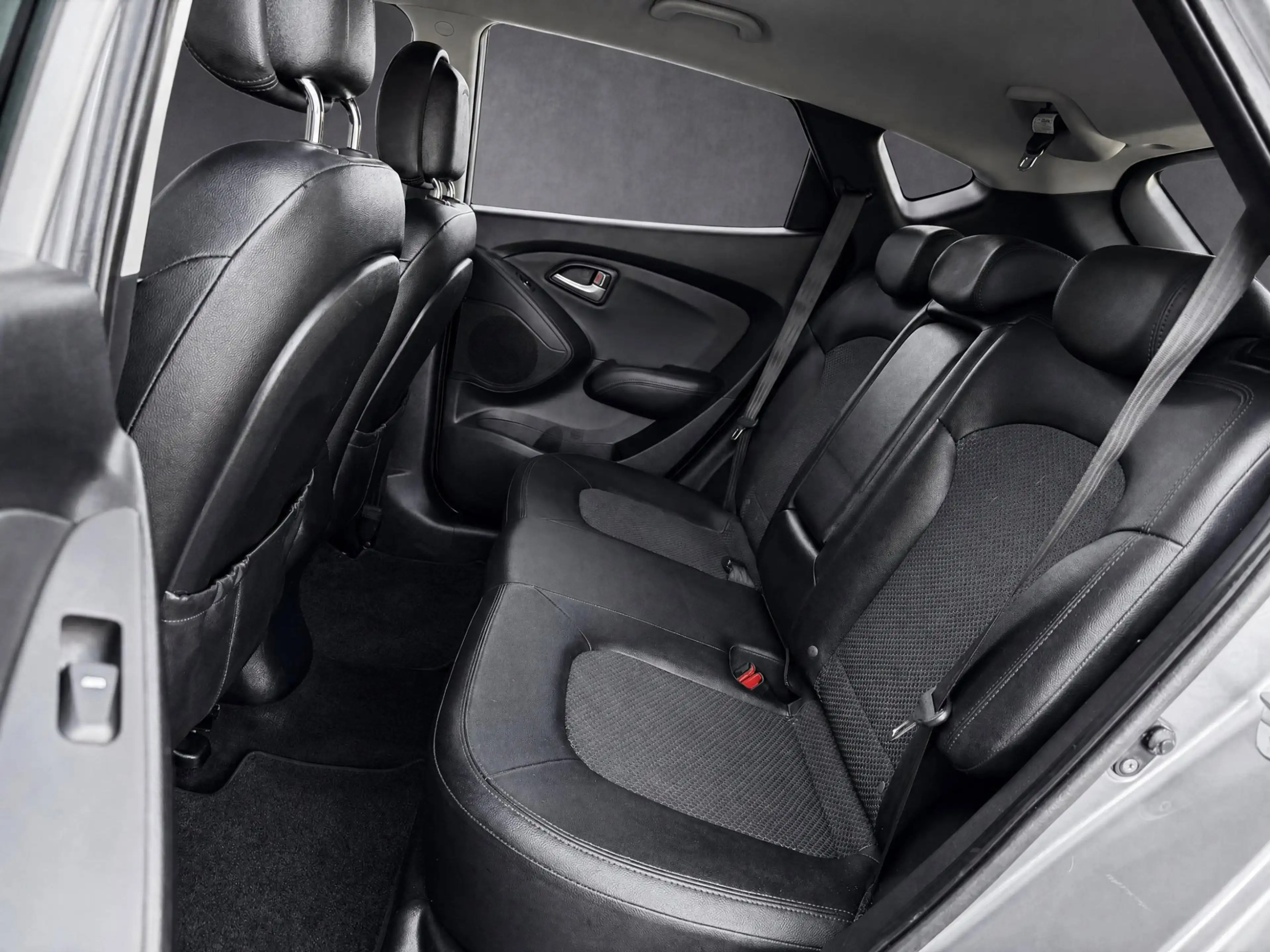 Hyundai iX35 2.0i Business Edition met Climate !!! Leder !!! Na — photo 12