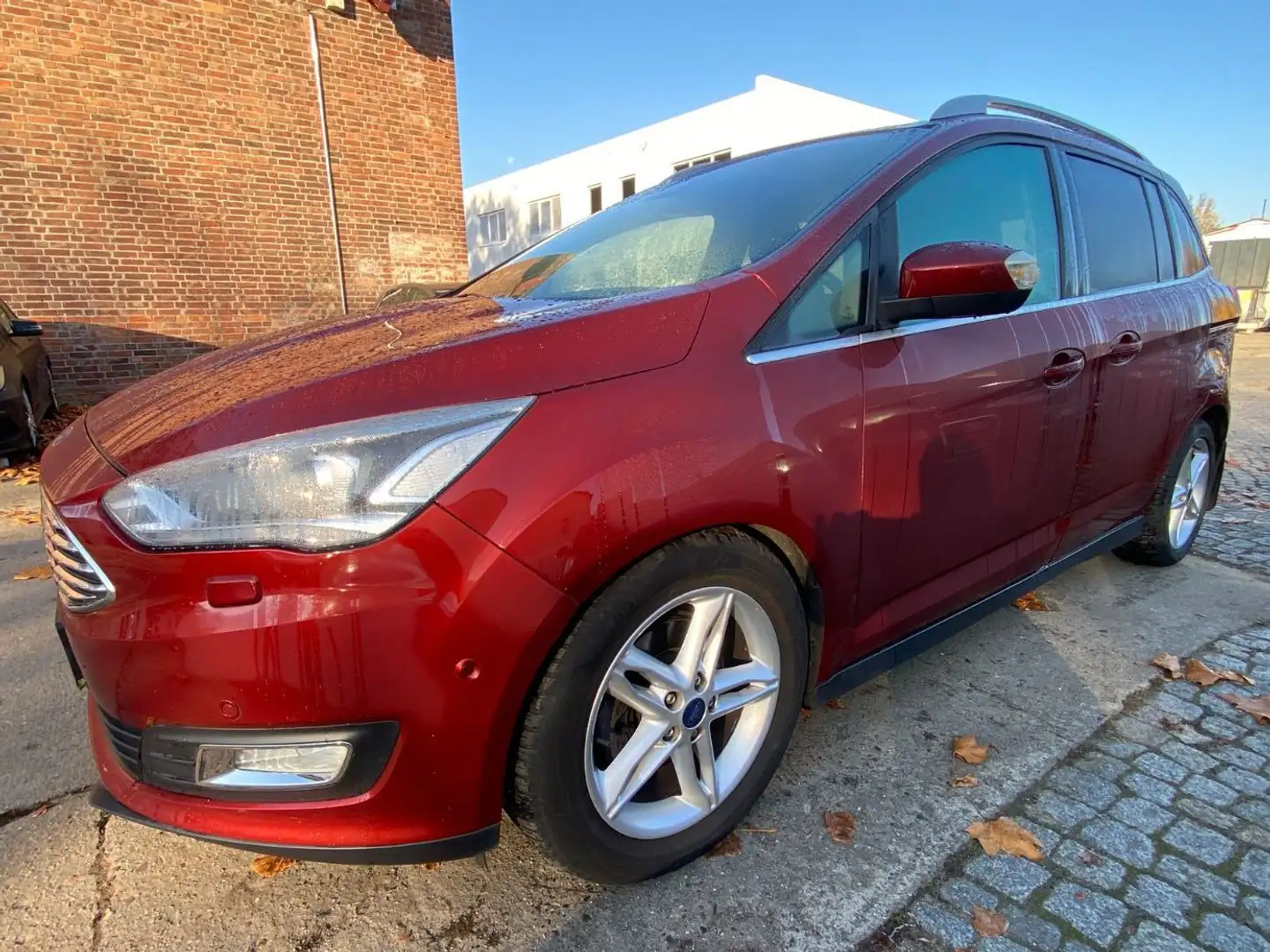 Ford Grand C-Max Grand C-MAX "Titanium" Leder+Panorama+PDC Rouge - 1