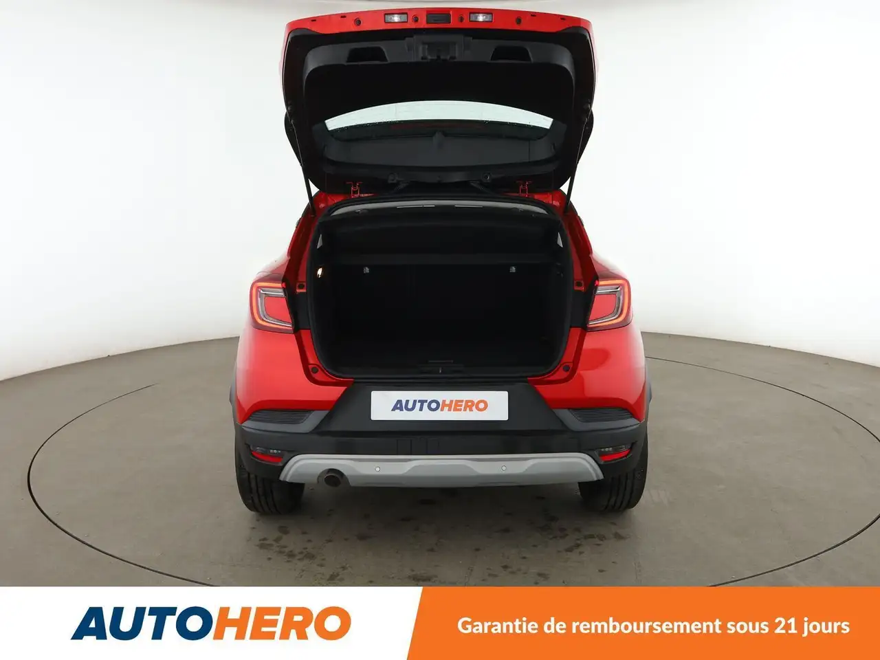 Renault Captur — photo 17