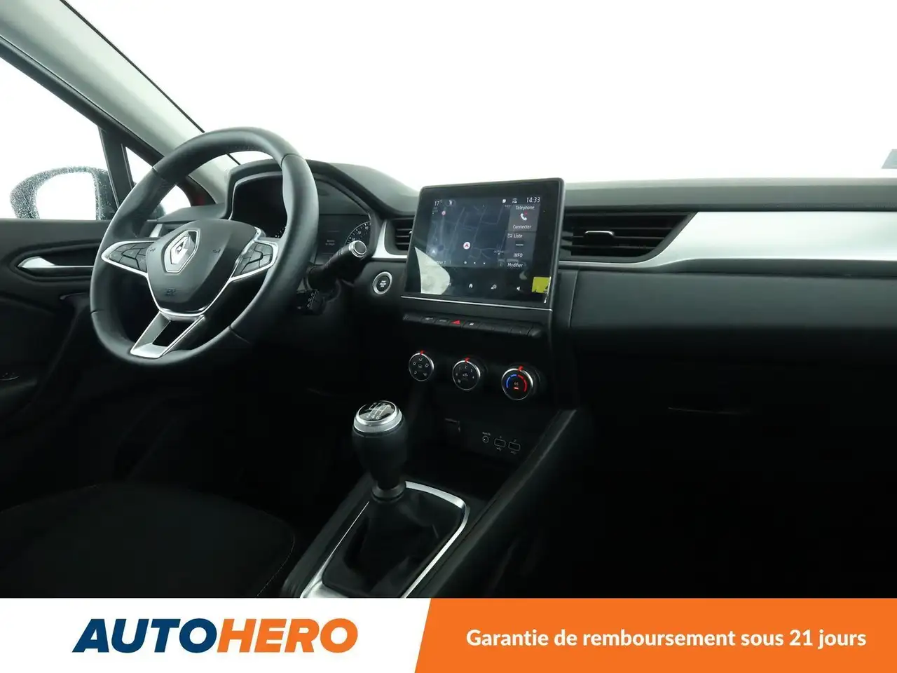 Renault Captur — photo 14