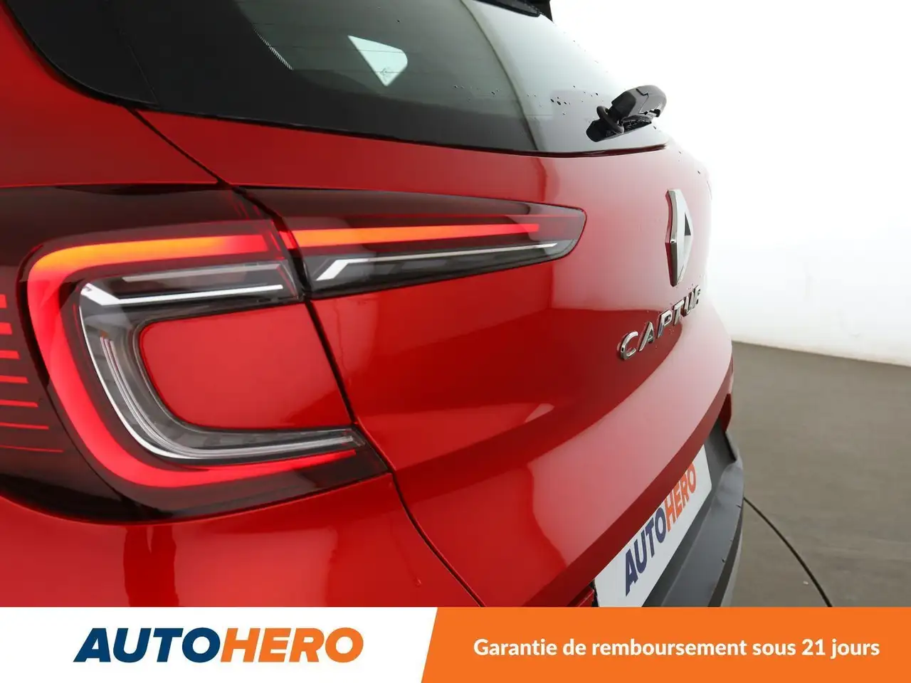 Renault Captur — photo 38