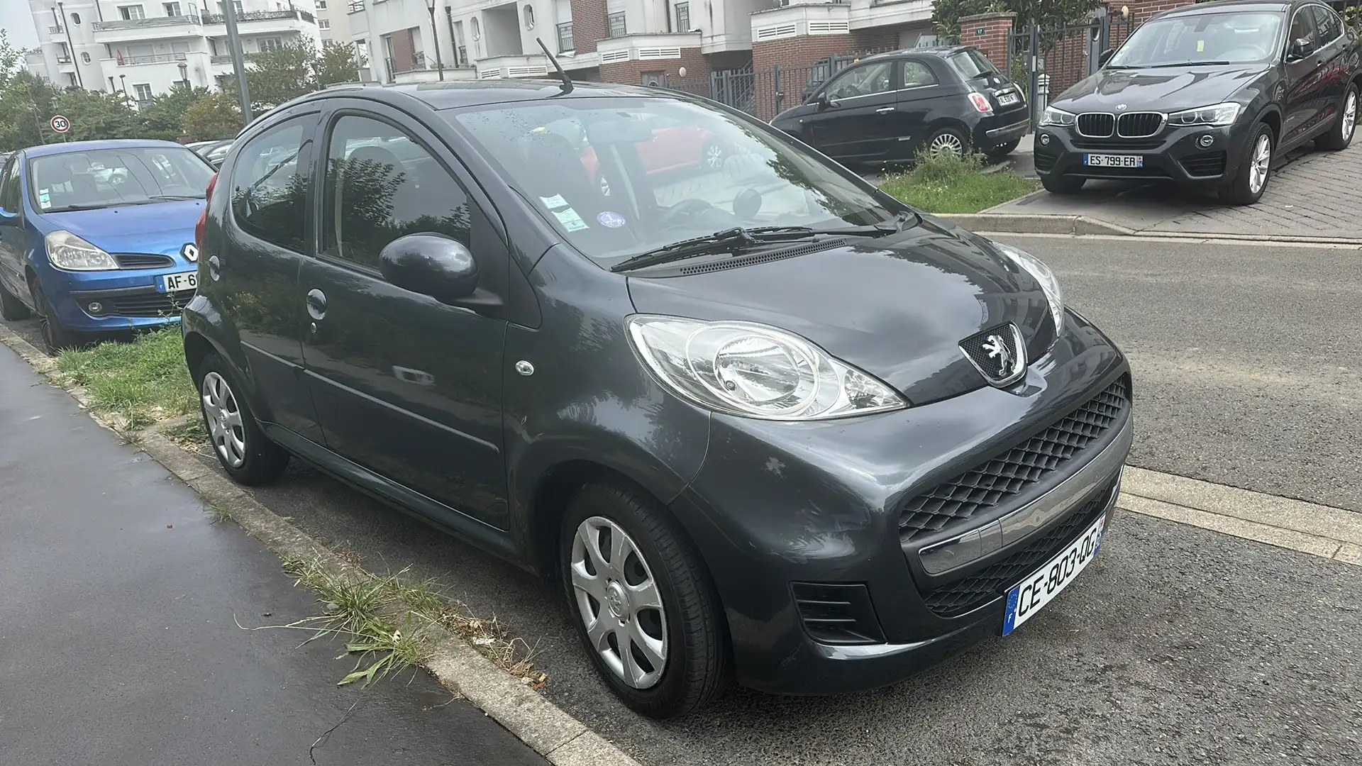 Peugeot 107 1.0e 12V 68ch BLUE LION Access Gris - 2