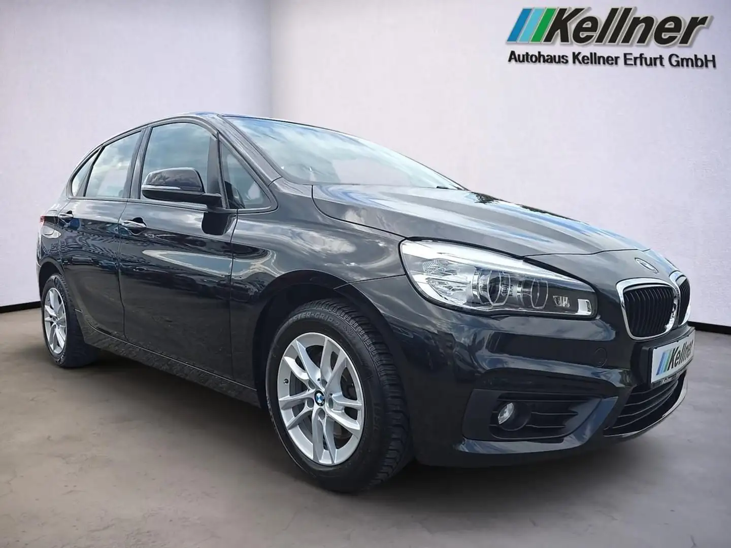BMW 220 d xDrive+ AHK+Navi+LED-SW+HIF Schwarz - 2