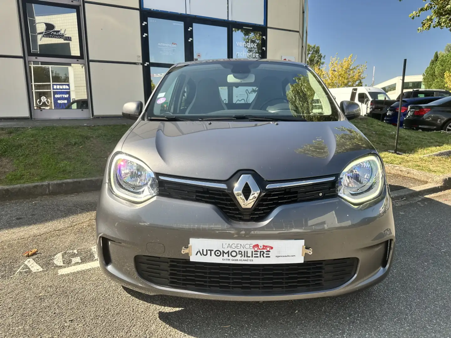 Renault Twingo III 0.9 TCE 95 ZEN Argent - 2